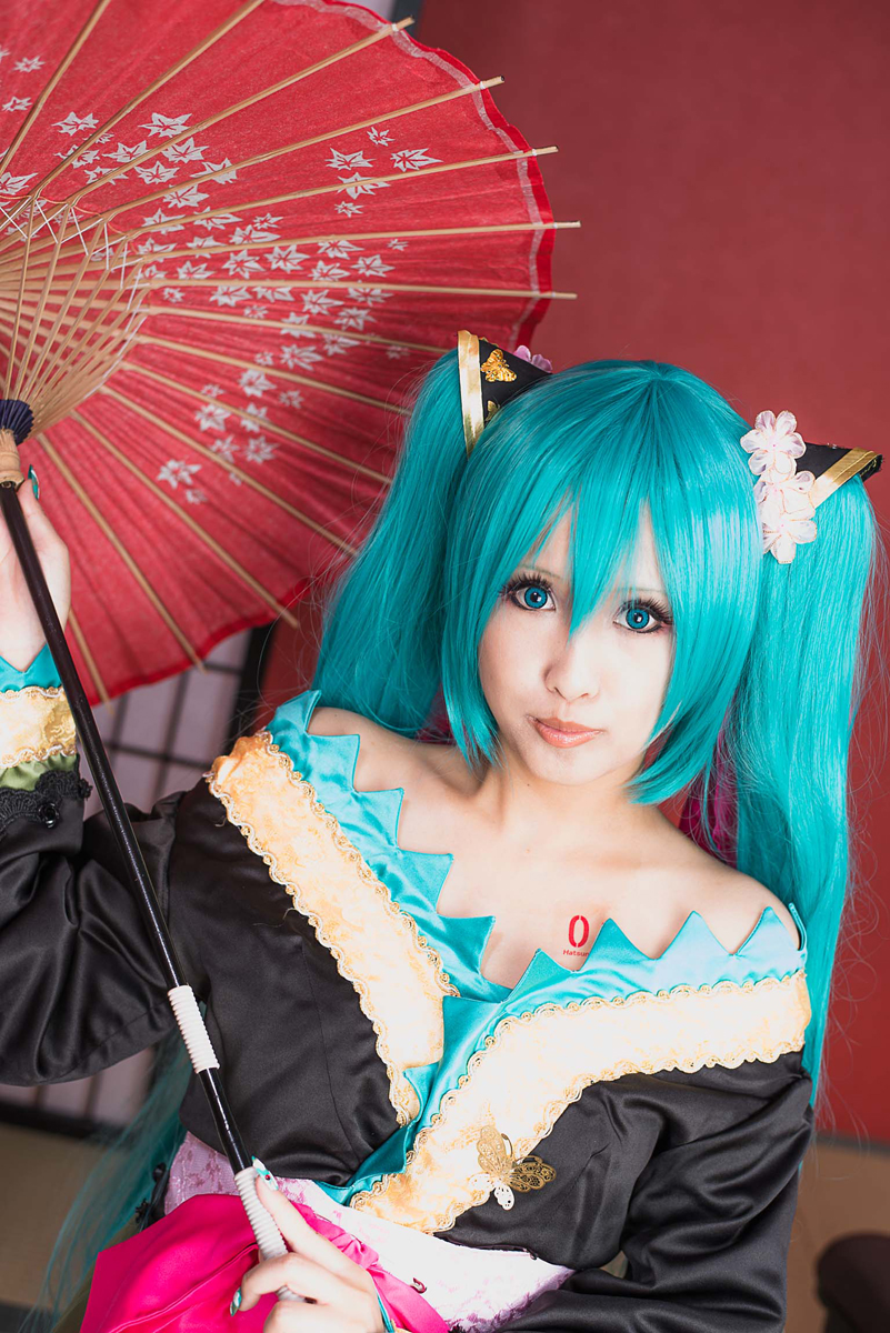 [nụ cười biết ơn] Miku cay đắng