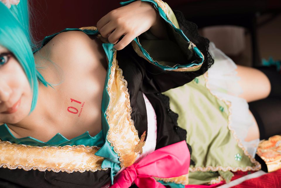 [nụ cười biết ơn] Miku cay đắng