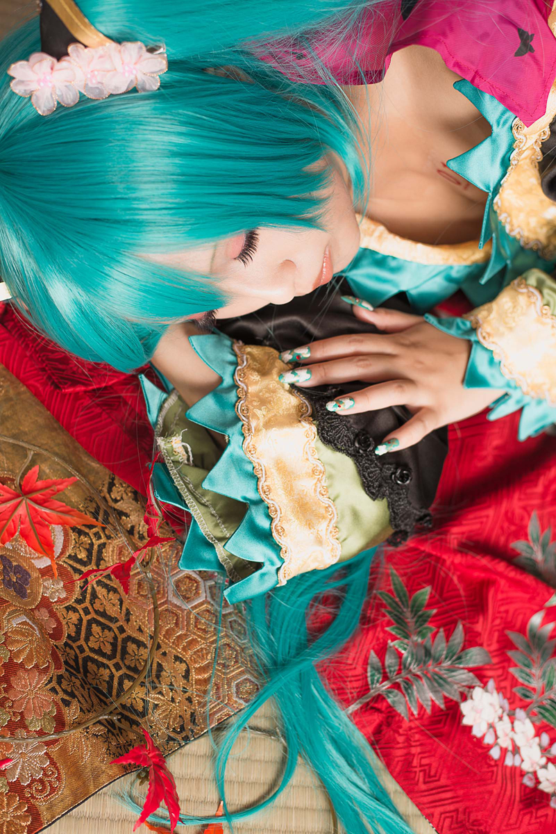 [nụ cười biết ơn] Miku cay đắng