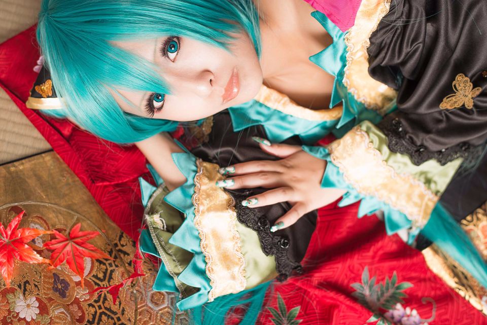 [nụ cười biết ơn] Miku cay đắng