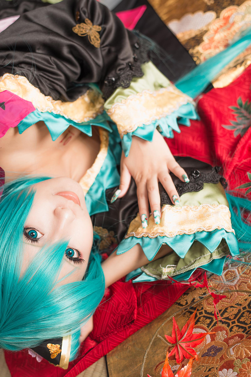 [nụ cười biết ơn] Miku cay đắng