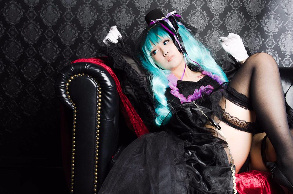 [nụ cười biết ơn] Miku cay đắng