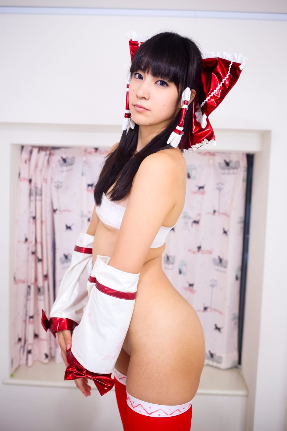 Tóc đen 19 tuổi thẳng cạo lớp xinh đẹp Lớp 04 Reimu