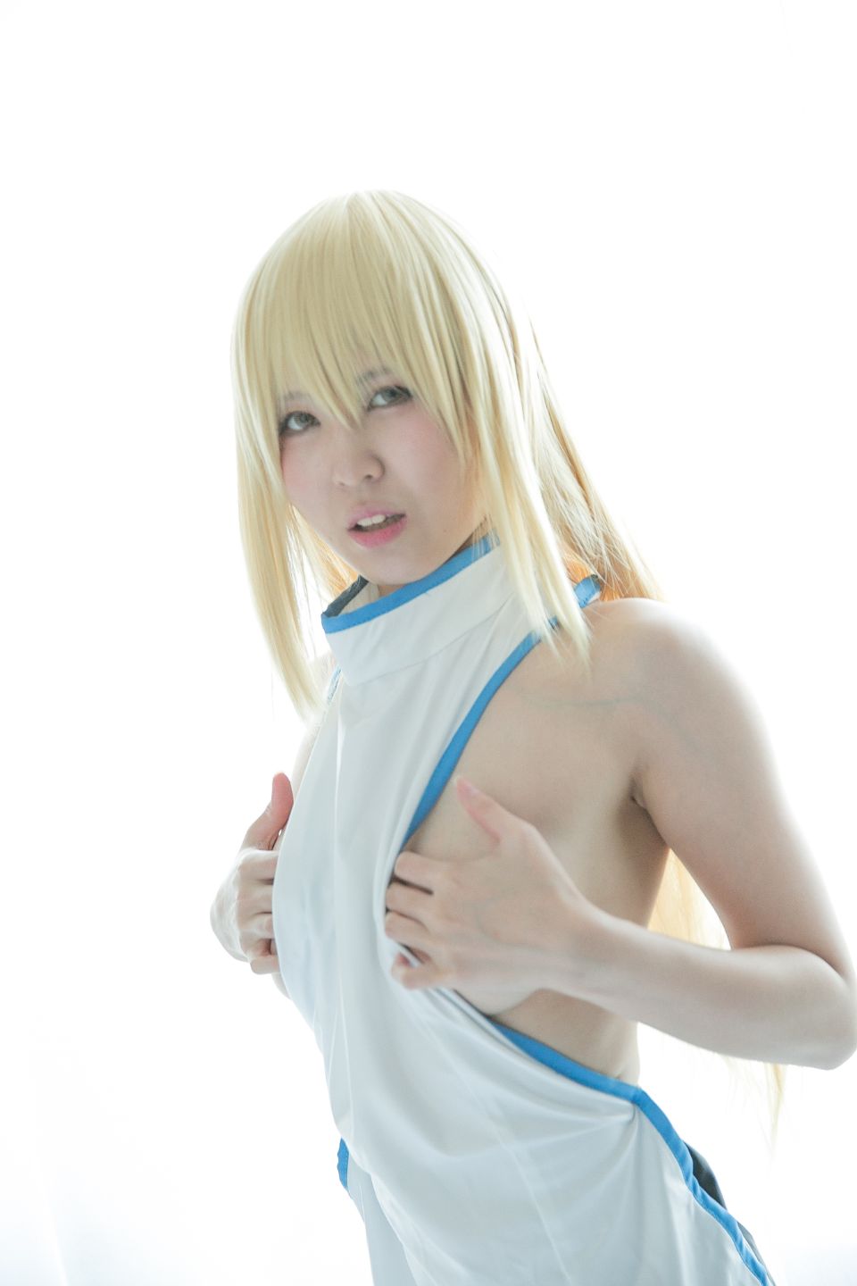 Cosplayer nghiệp dư quay phim thứ 88, người thứ 3