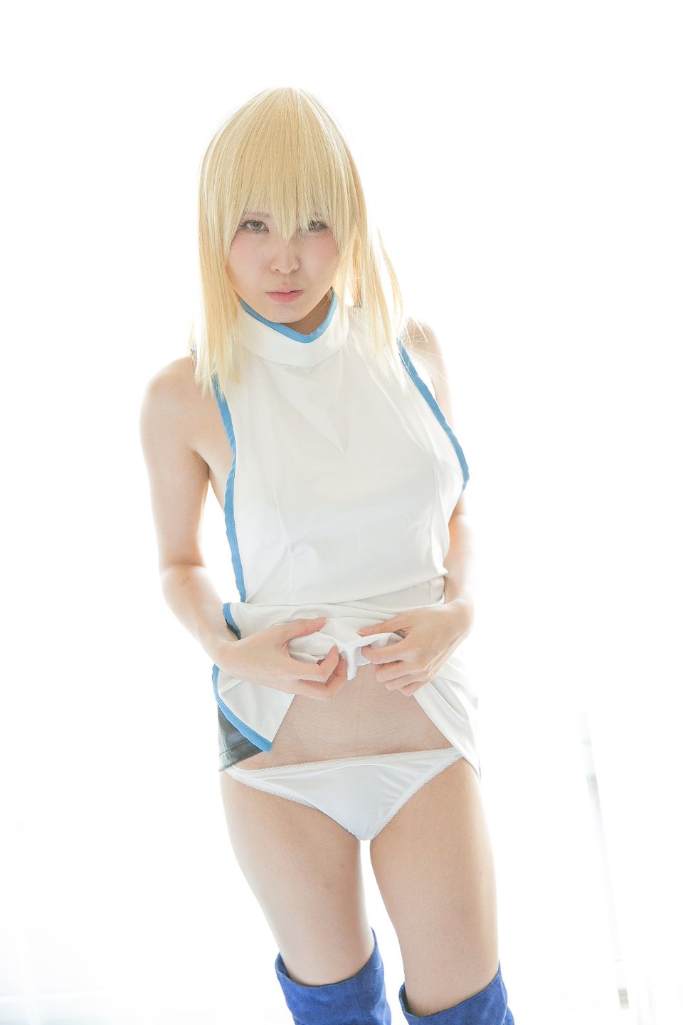 Cosplayer nghiệp dư quay phim thứ 88, người thứ 3