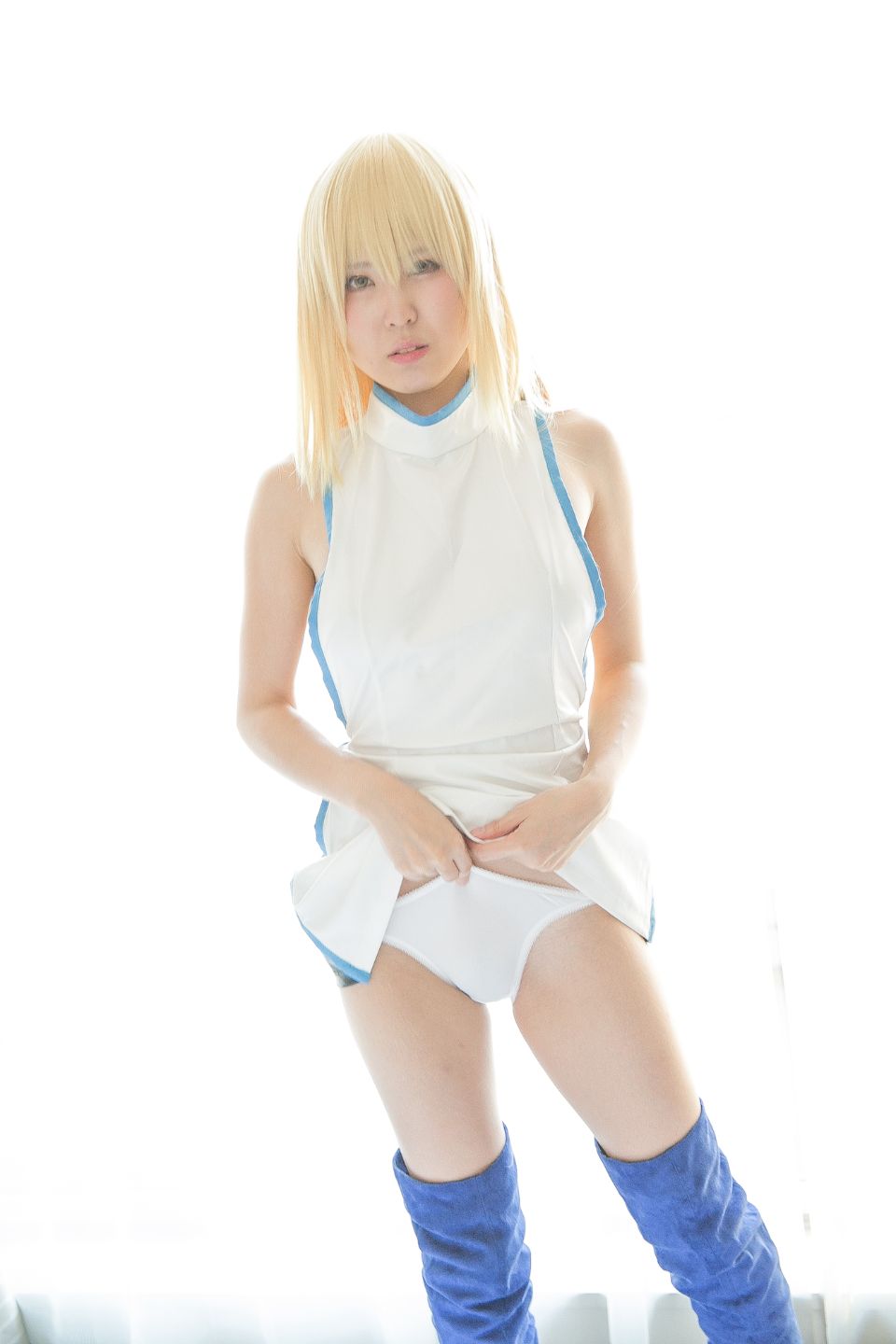 Cosplayer nghiệp dư quay phim thứ 88, người thứ 3