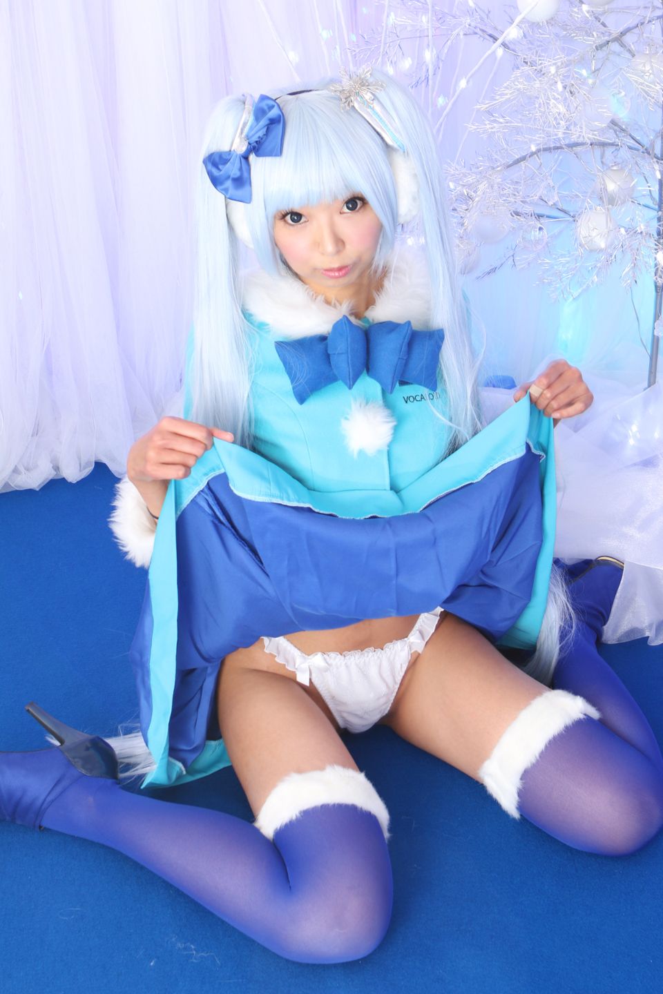 Necosmo (Neko) "Snow Song"