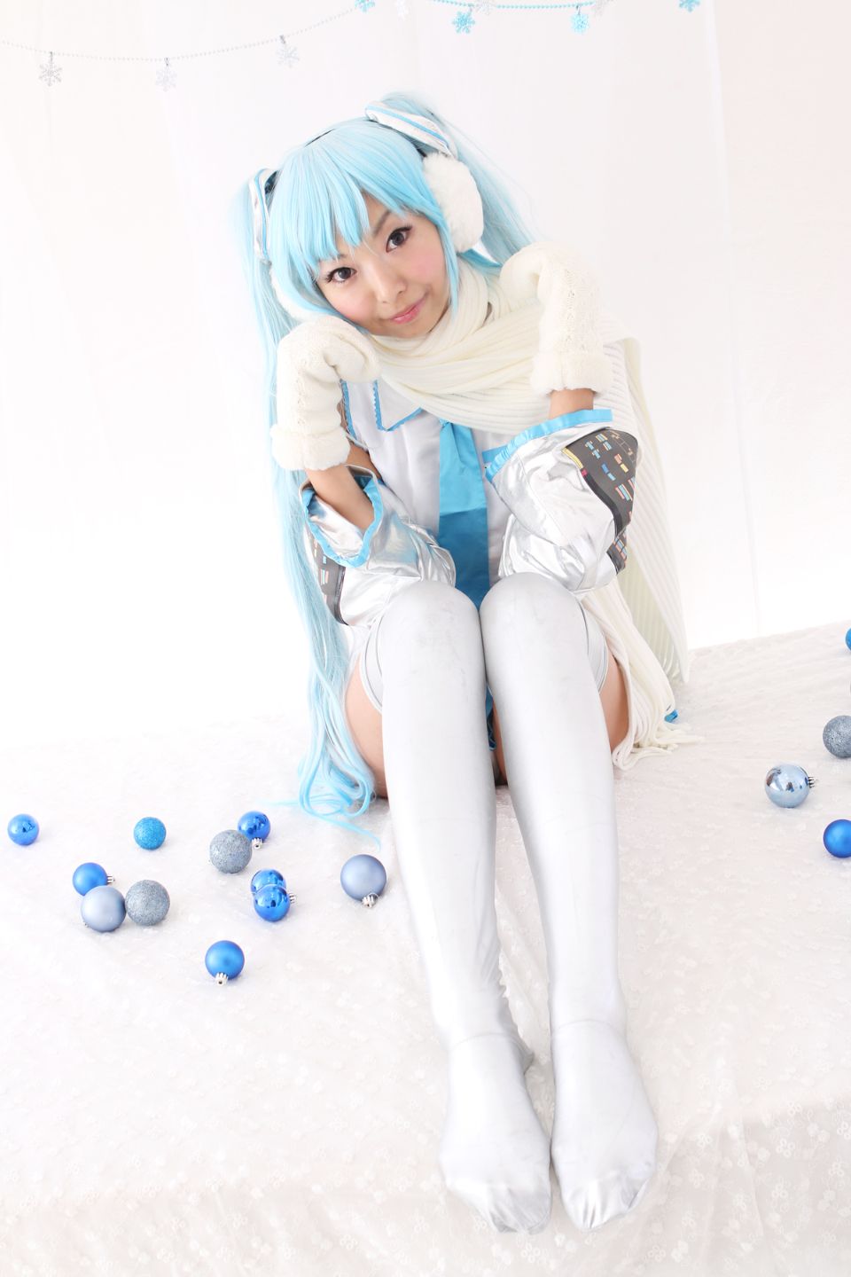 Necosmo (Neko) "Snow Song"