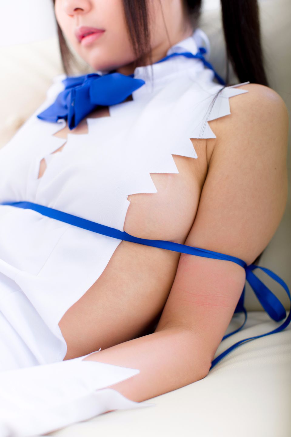 Anh ấy ● Tia cos (chuỗi) @Body