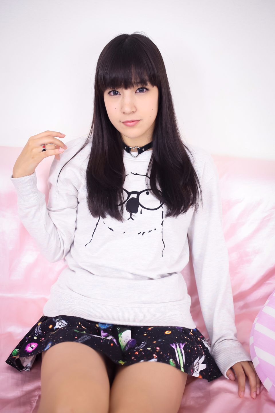 Tóc đen thẳng cạo lớp xinh đẹp lớp sakuya