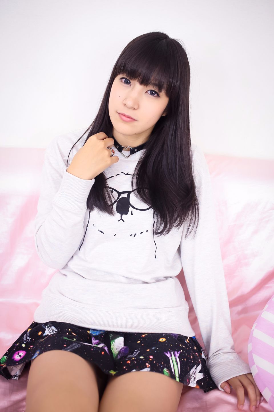 Tóc đen thẳng cạo lớp xinh đẹp lớp sakuya