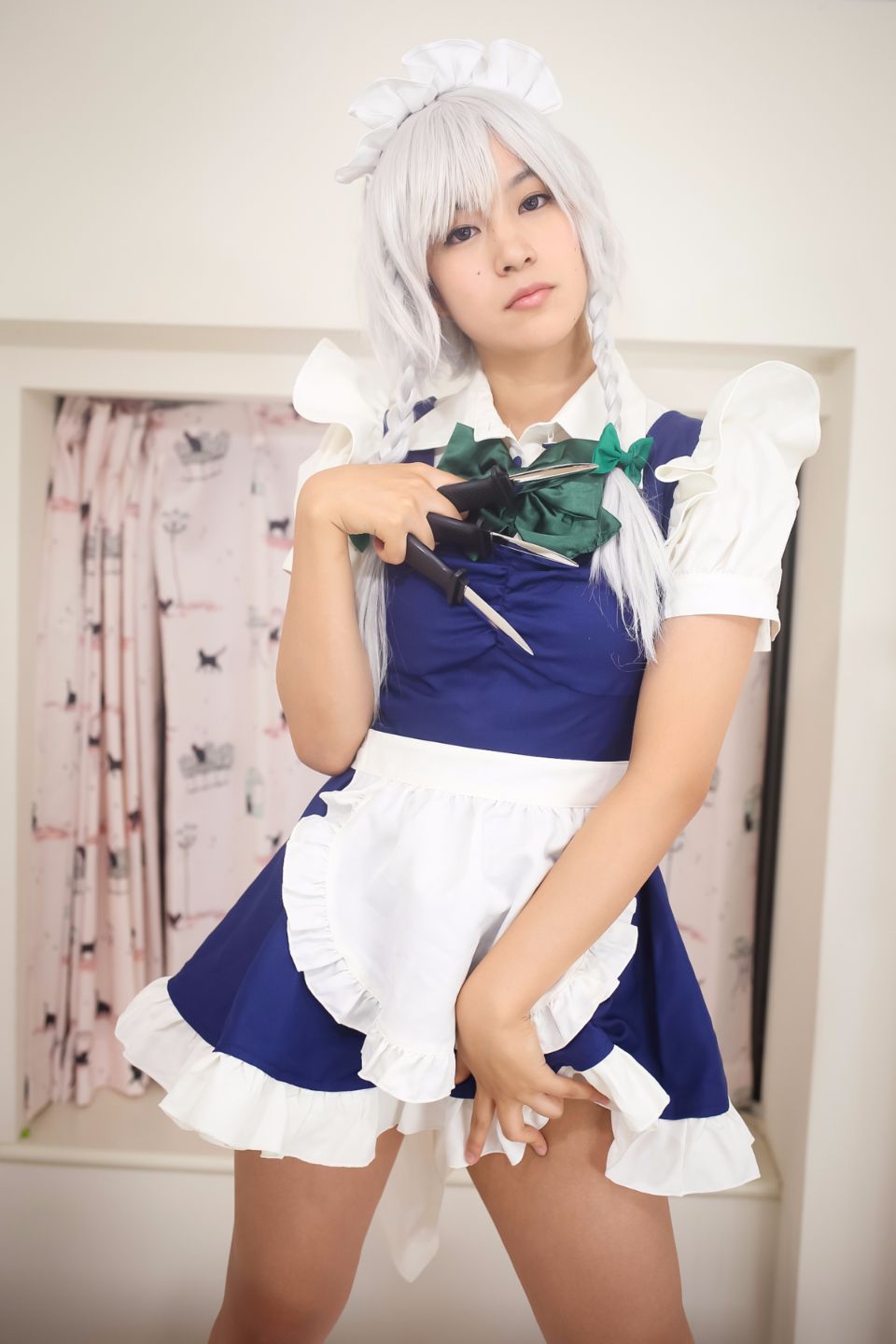 Tóc đen thẳng cạo lớp xinh đẹp lớp sakuya