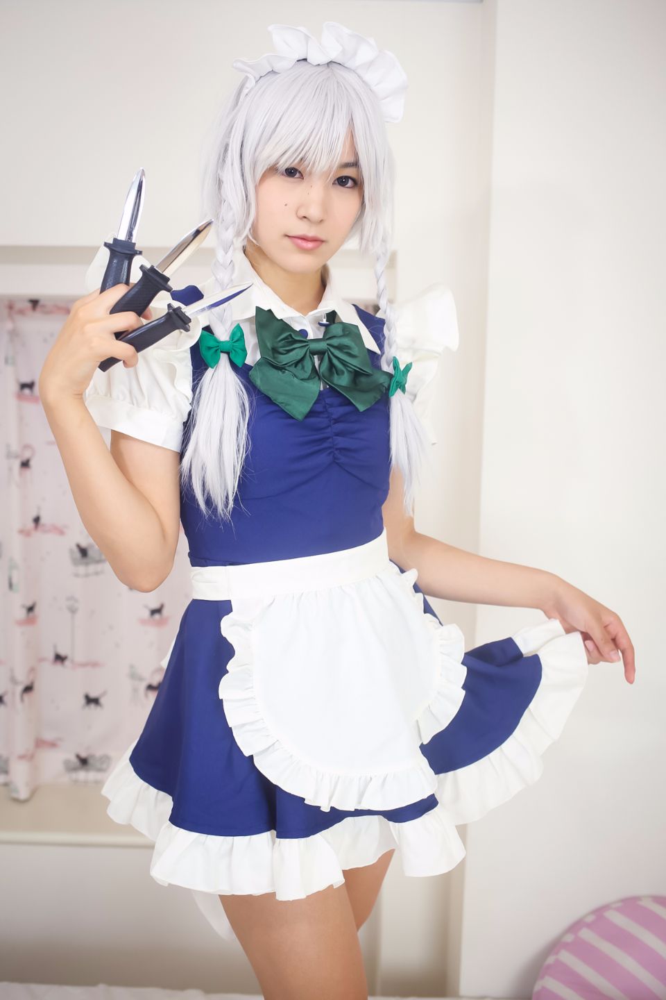 Tóc đen thẳng cạo lớp xinh đẹp lớp sakuya