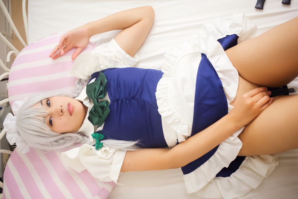 Tóc đen thẳng cạo lớp xinh đẹp lớp sakuya