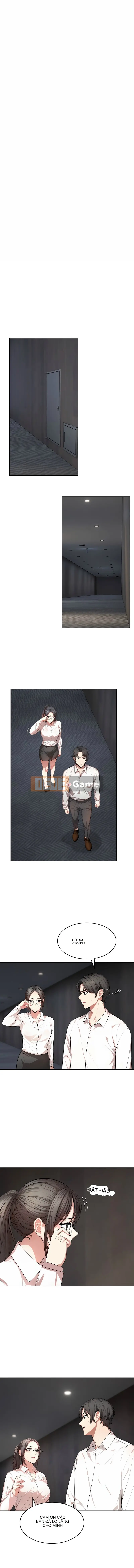 Một người đàn ông và một người phụ nữ bị mắc kẹt trong thang máy Chương 16-17