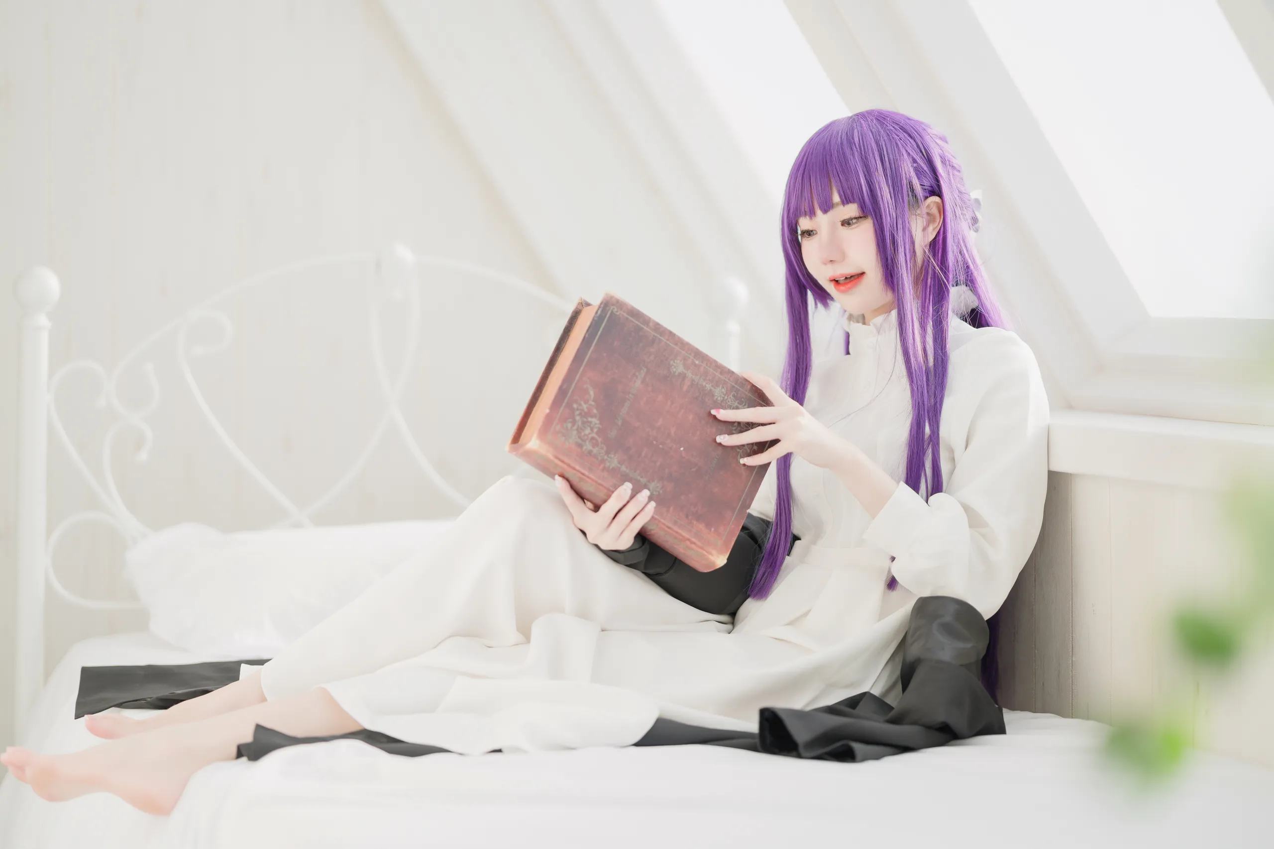 Sally Dorasnow - đồ lót màu đen dương xỉ