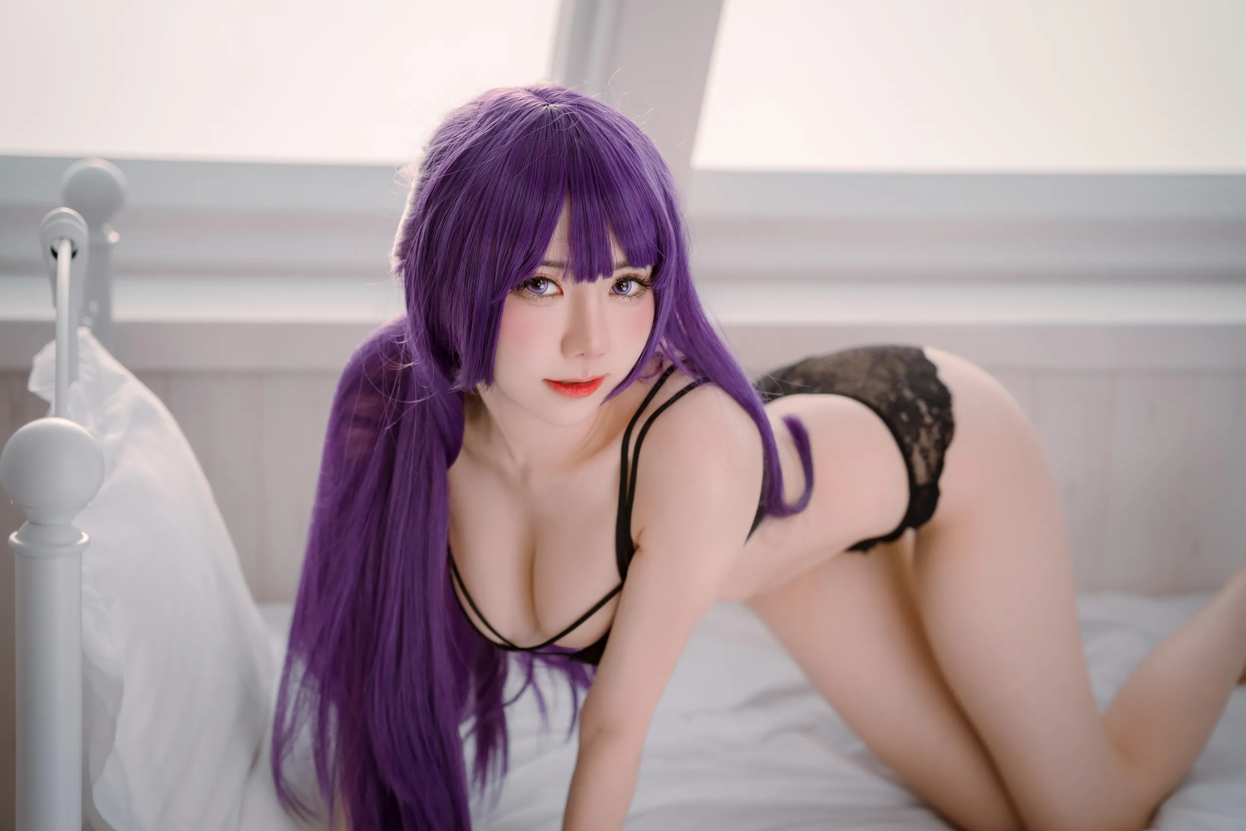 Sally Dorasnow - đồ lót màu đen dương xỉ