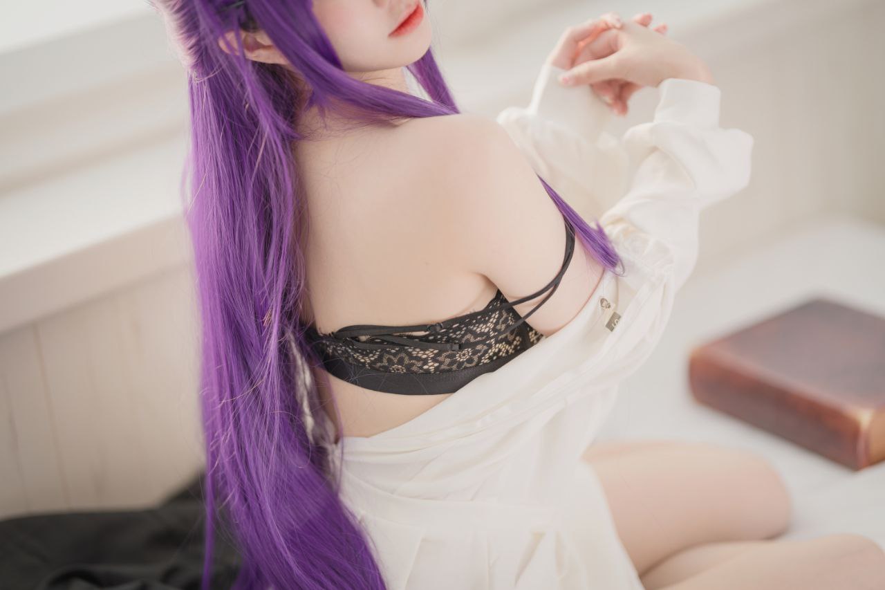 Sally Dorasnow - đồ lót màu đen dương xỉ