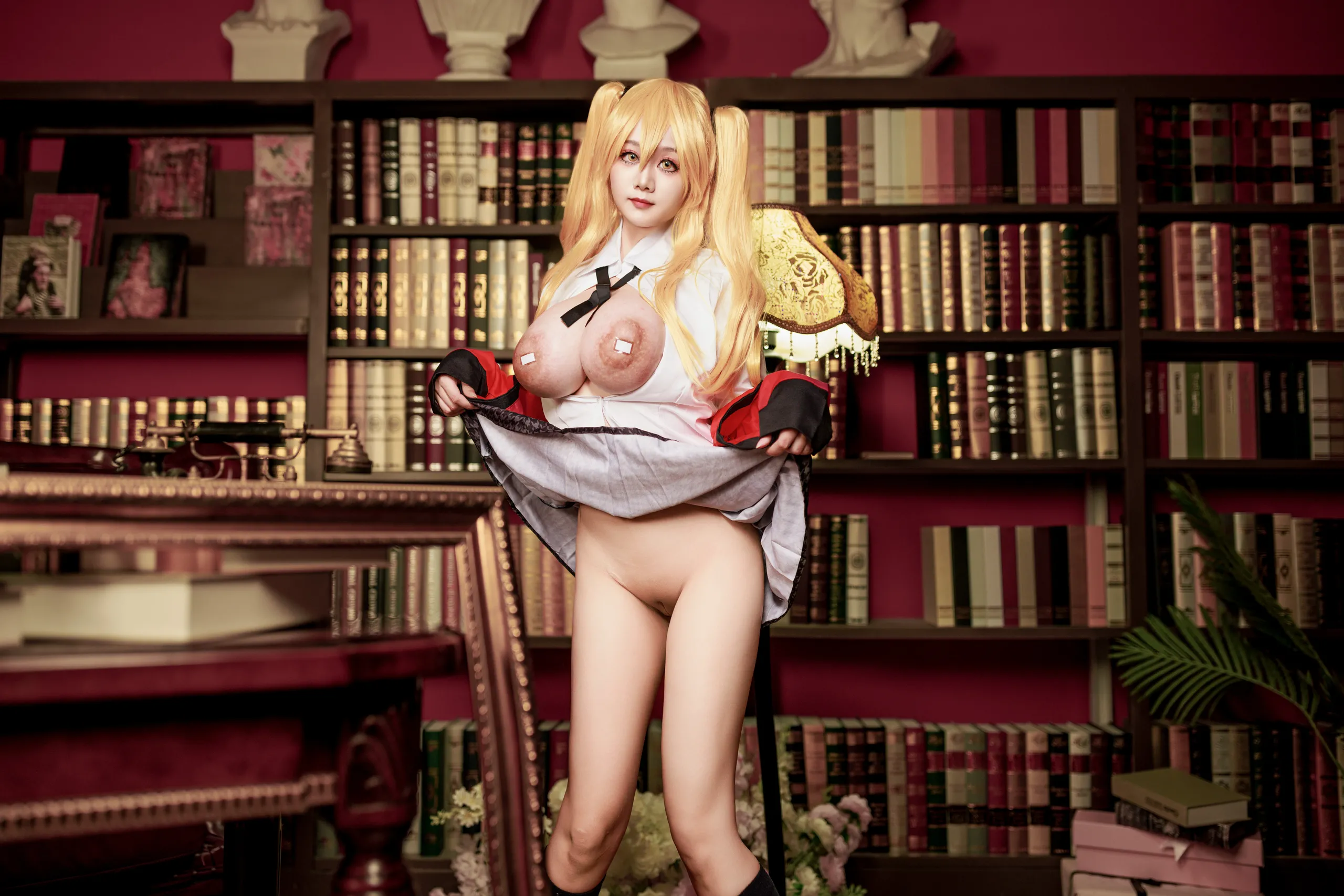 Ah Xuexue - vực thẳm của cờ bạc điên, đồng phục Sao Otsumi Ari