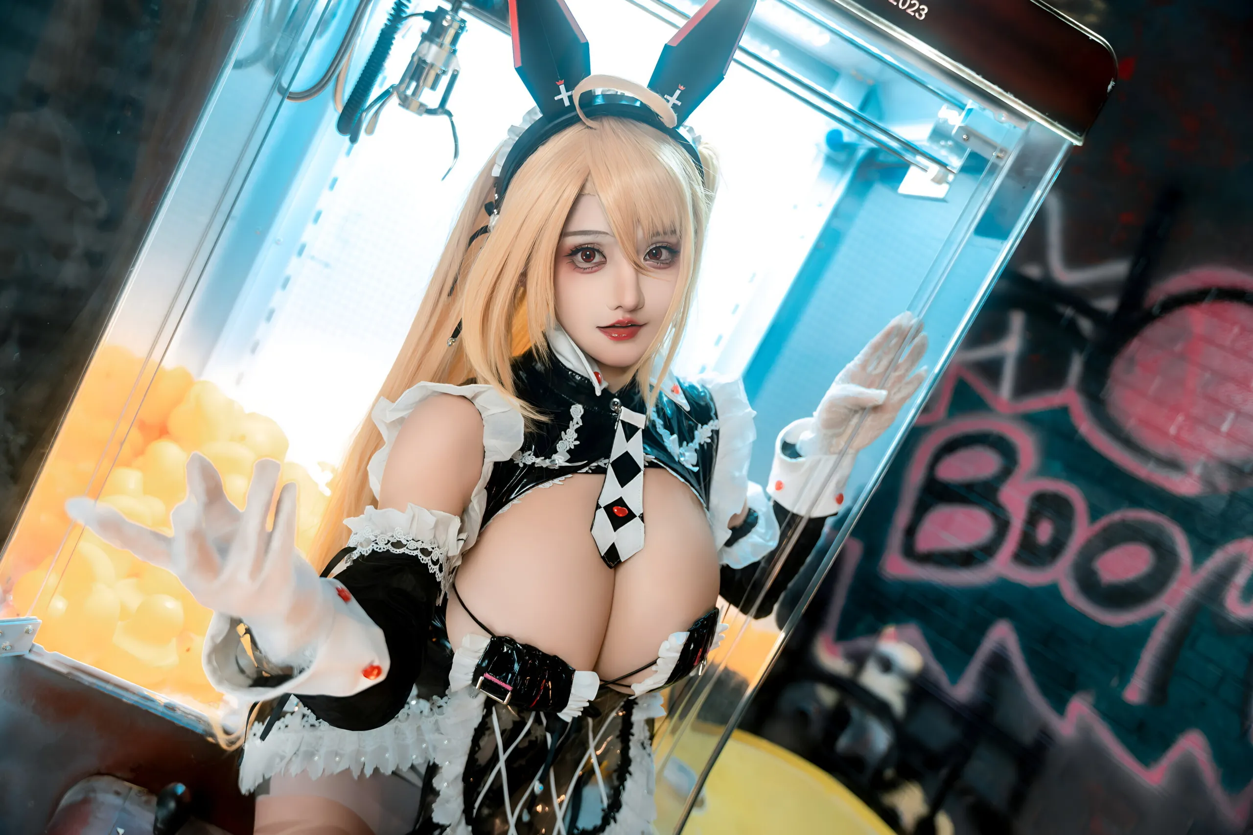 Guaza - Người giúp việc phía trước xen kẽ