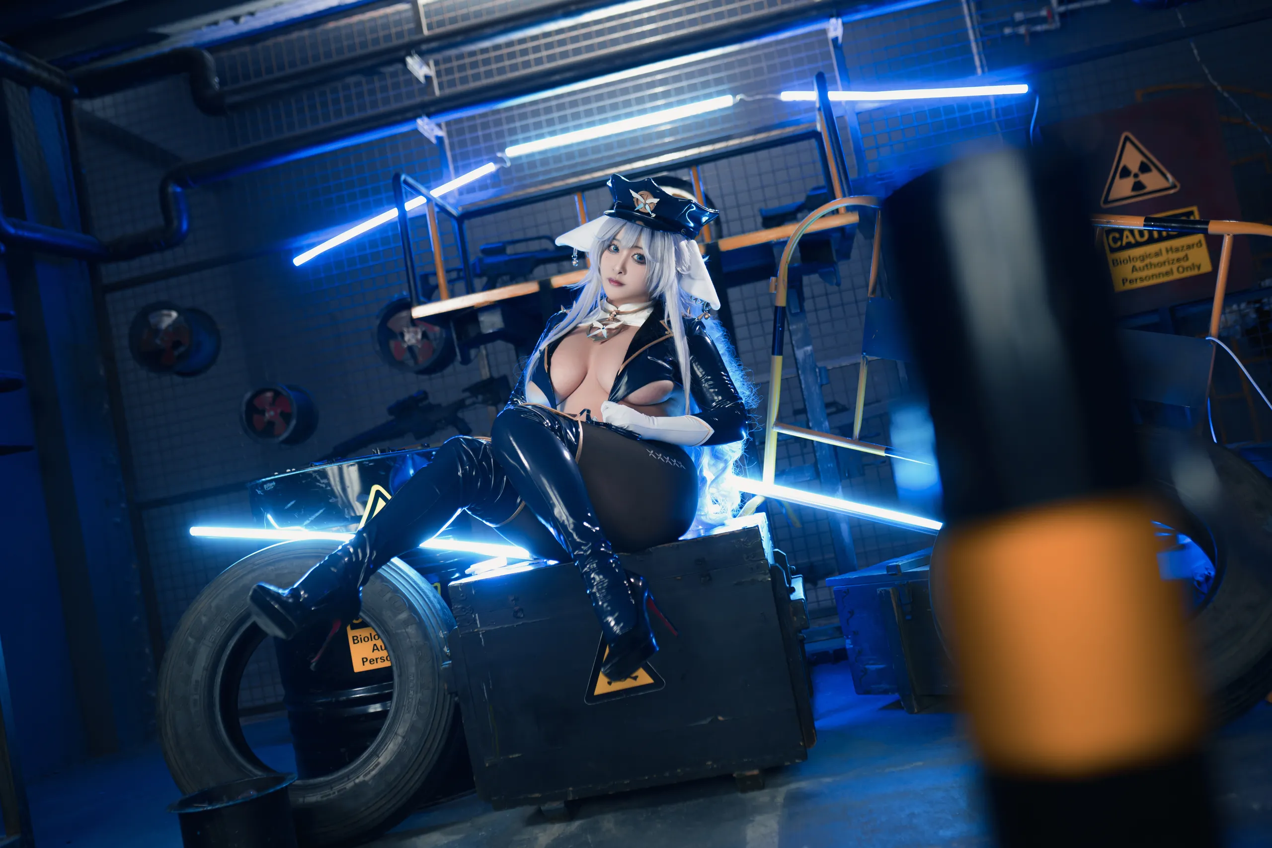 Lolisama Shinono cảnh sát nữ