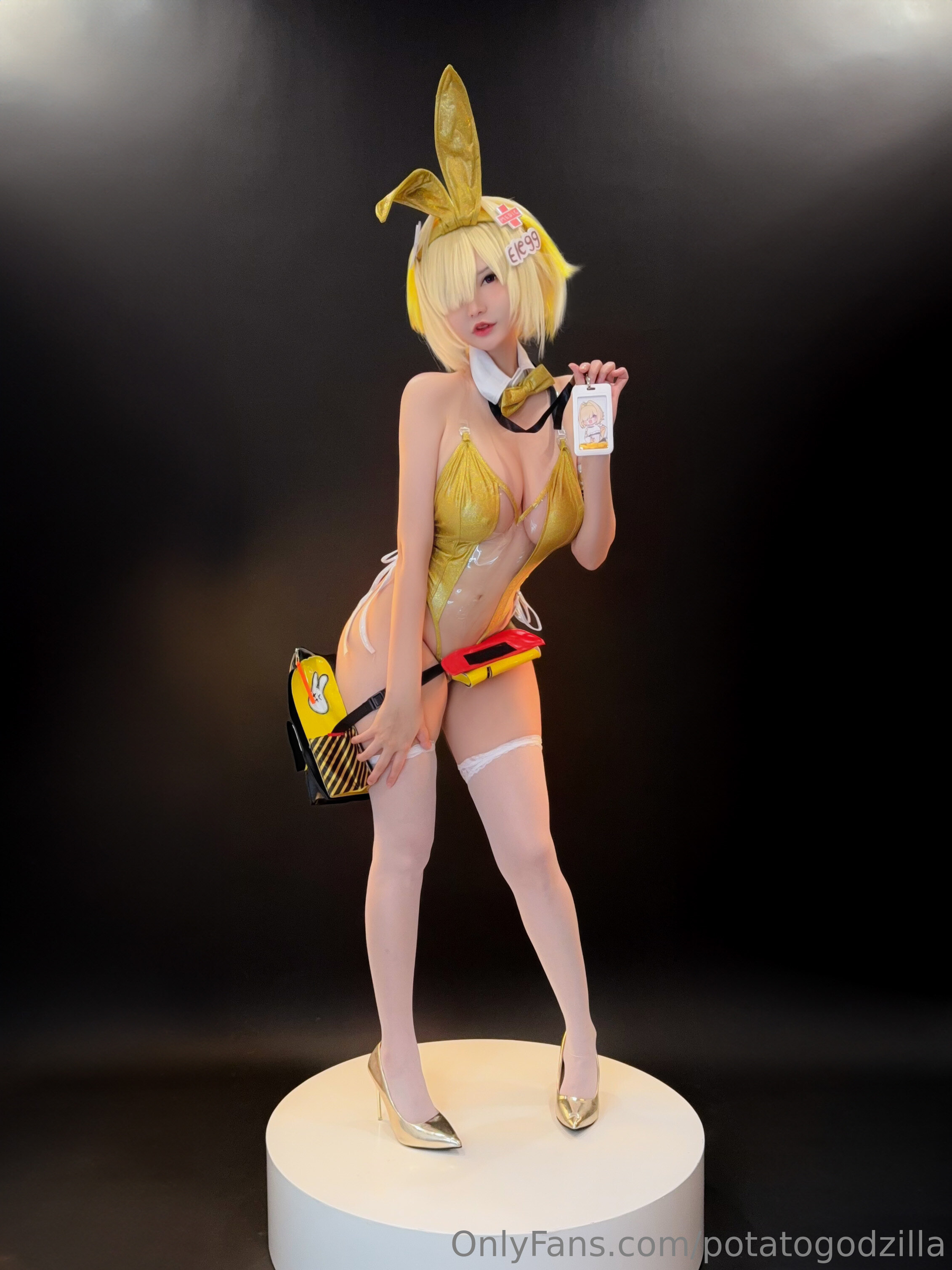 Khoai tây Godzilla - Bộ đồ Bunny Elegg