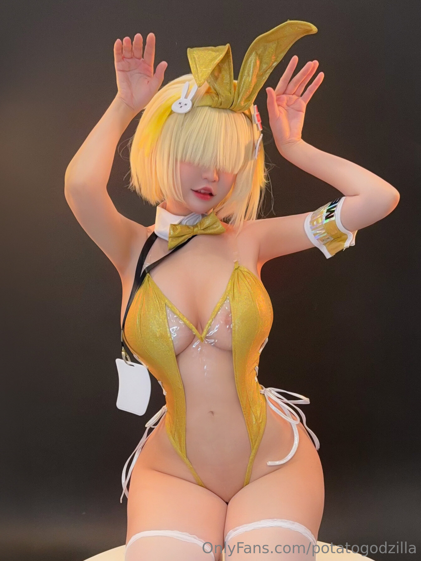 Khoai tây Godzilla - Bộ đồ Bunny Elegg