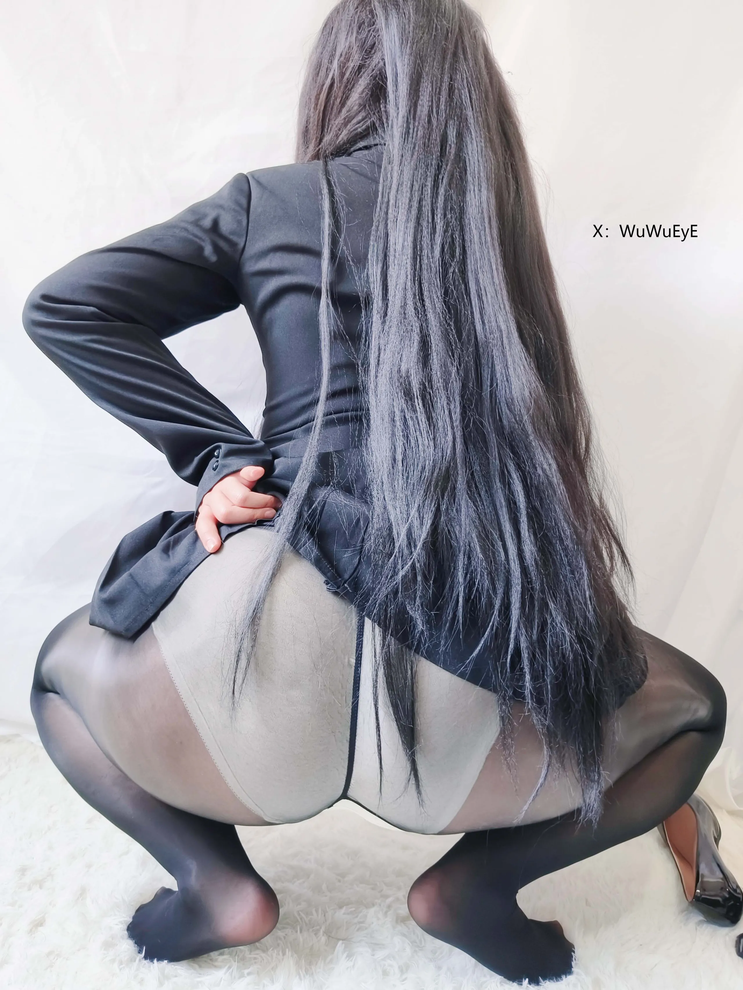 Whispers/Toyokawa Whispers - Tsukatsuki Rio 1 (Lưu trữ xanh)