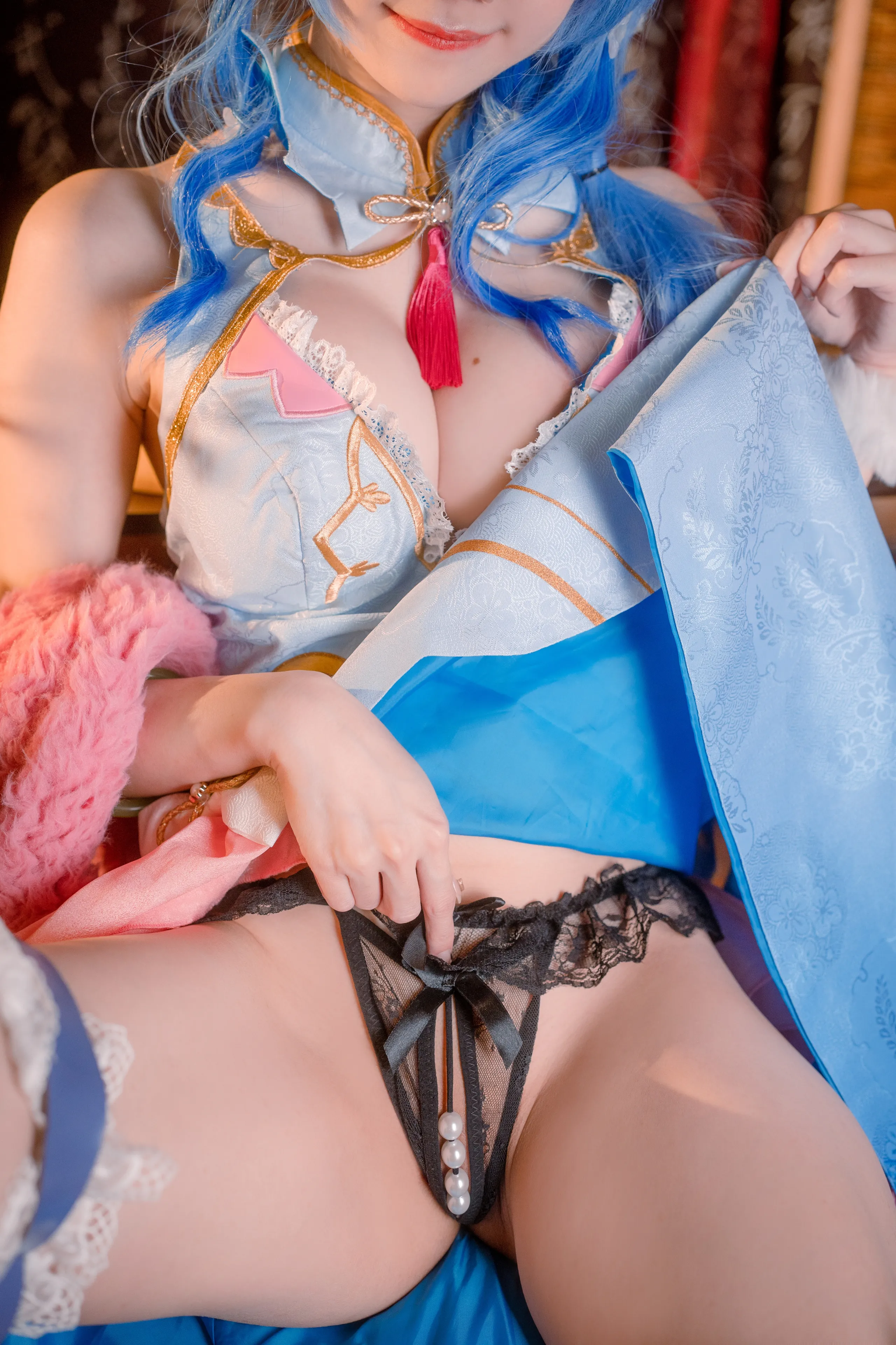 Sally Dorasnow - Ganyu Qipao