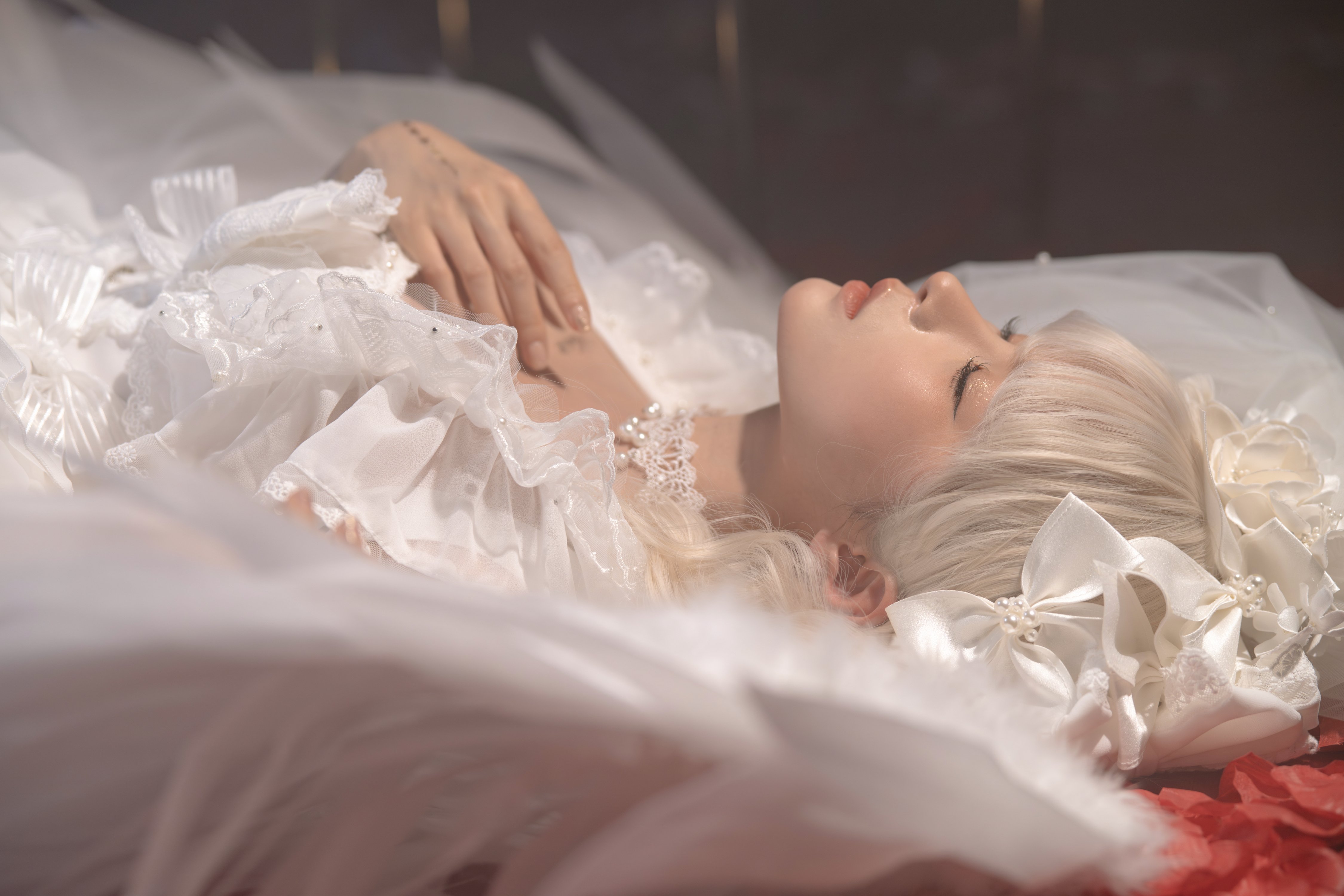 Momo ngu ngốc rơi xuống thiên thần