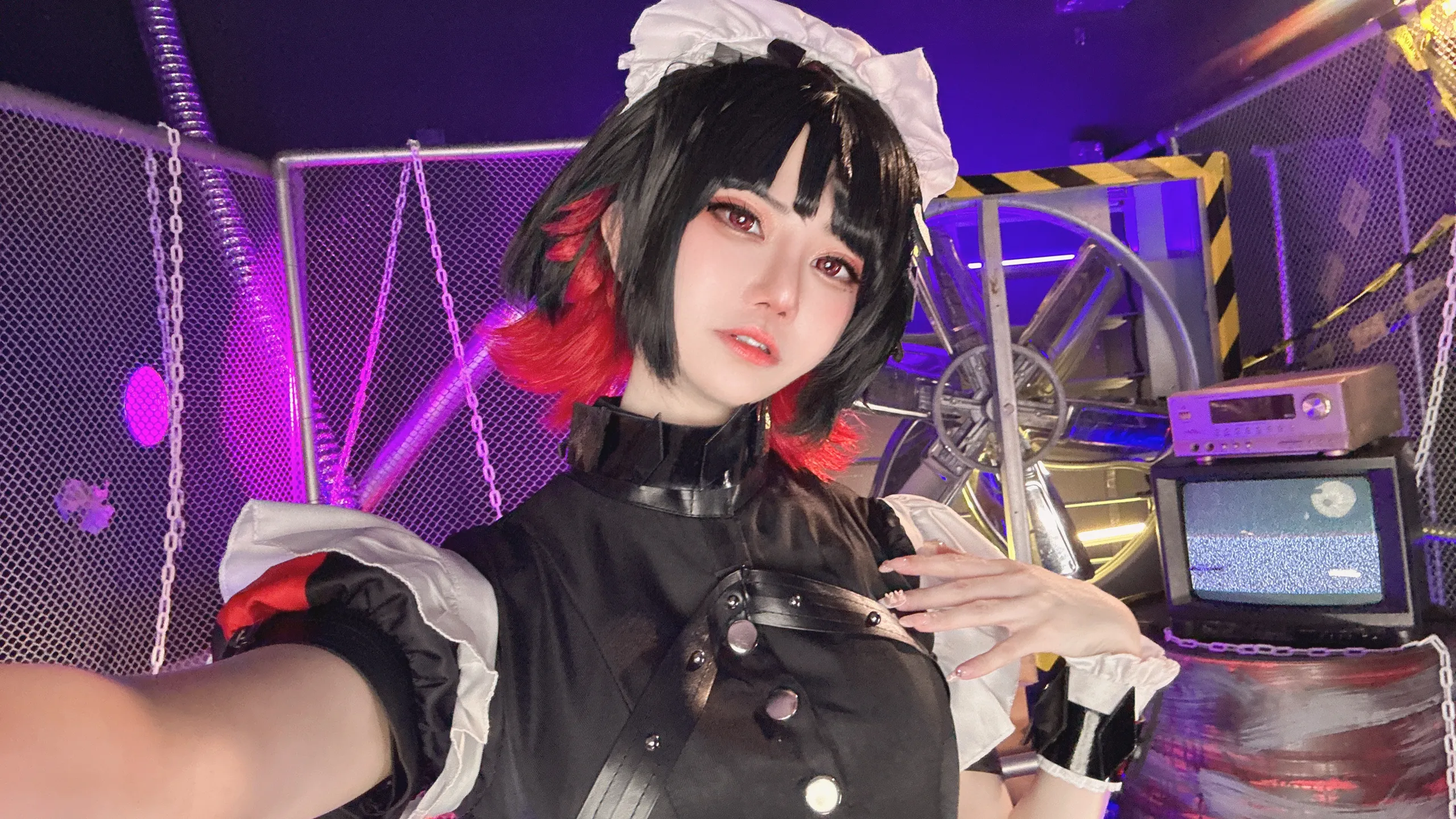 Sally Dorasnow - Ellen Joe