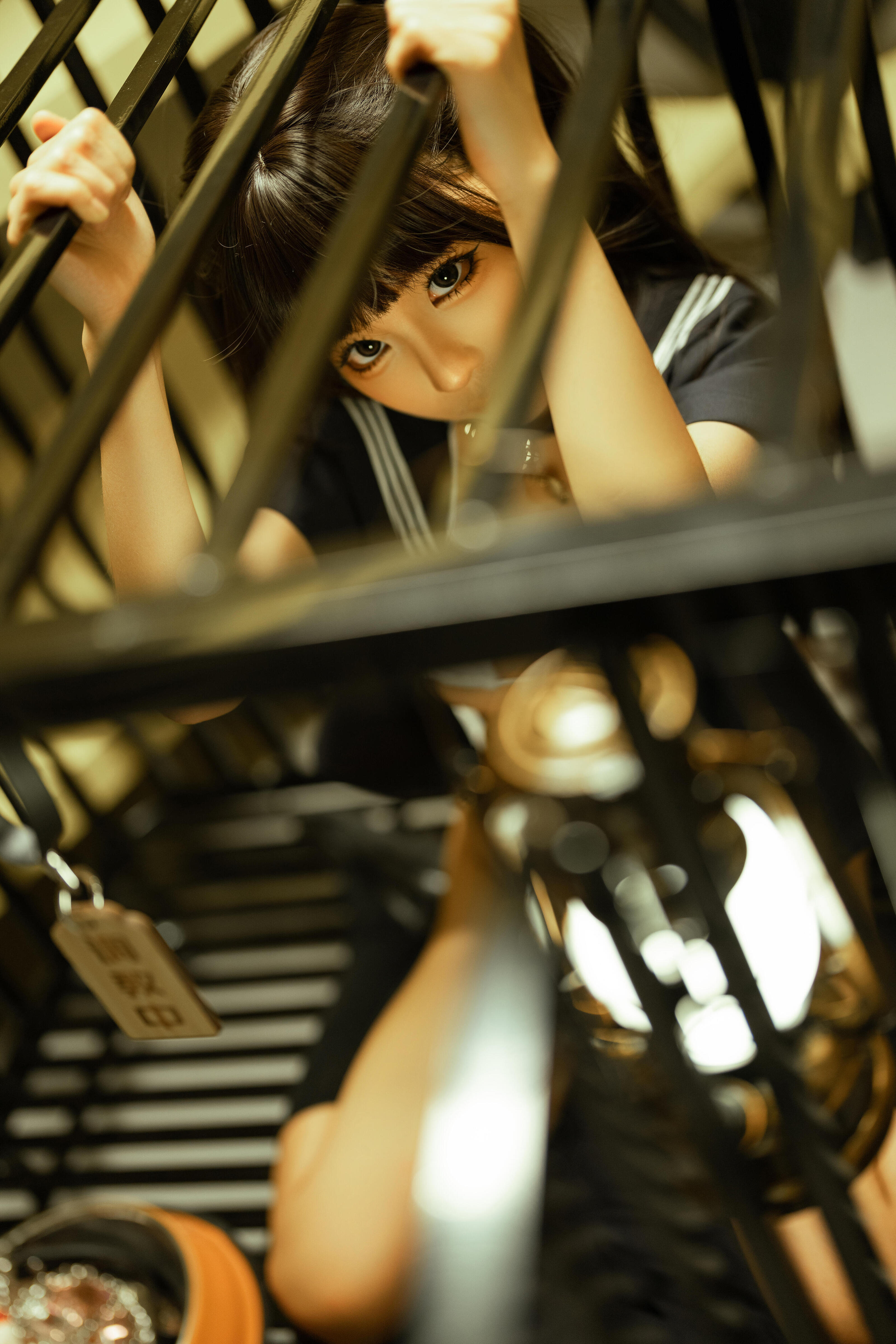 Momo ngu ngốc - "#234: Tù nhân"