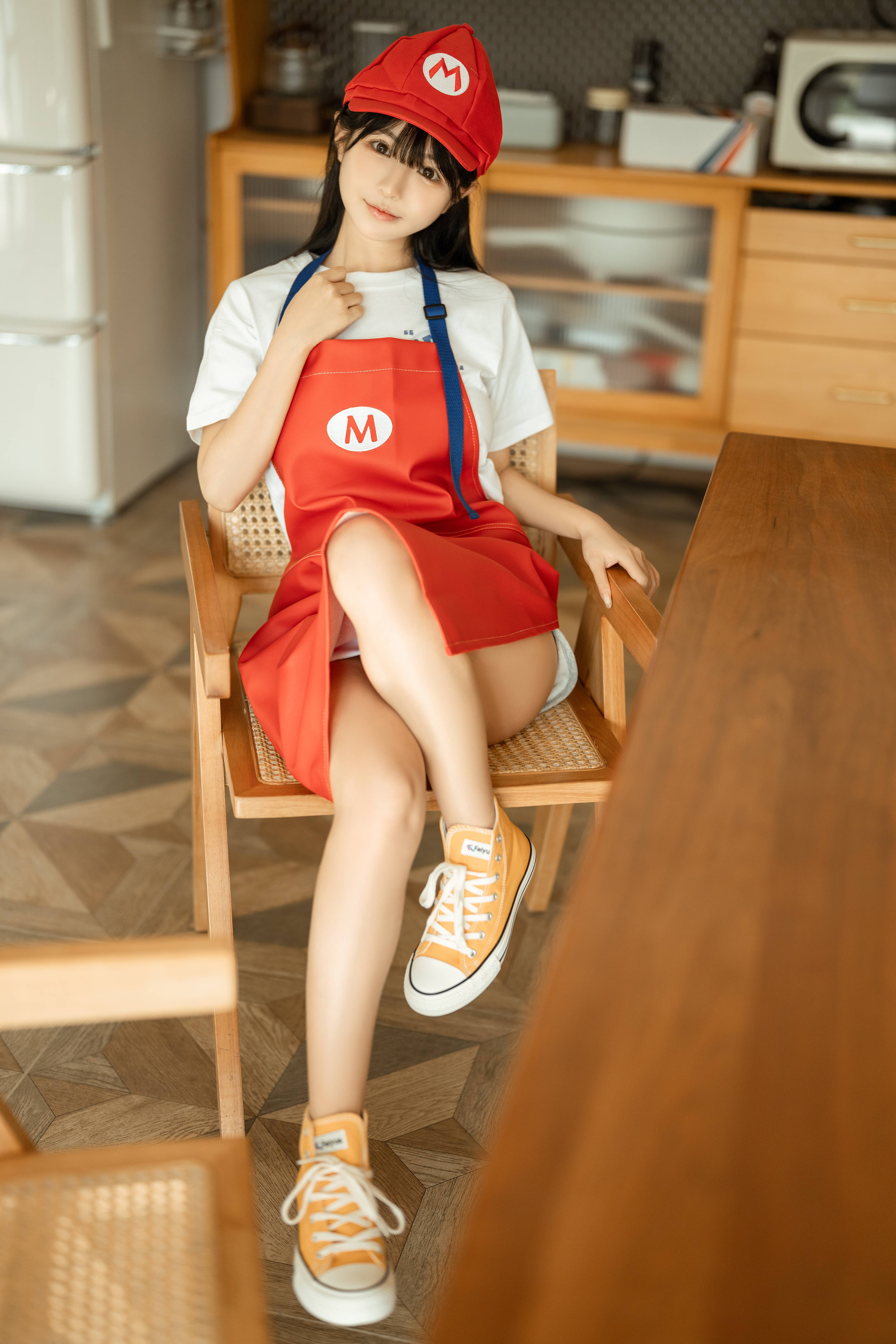 Sakurai Nene – Tạp dề Mario