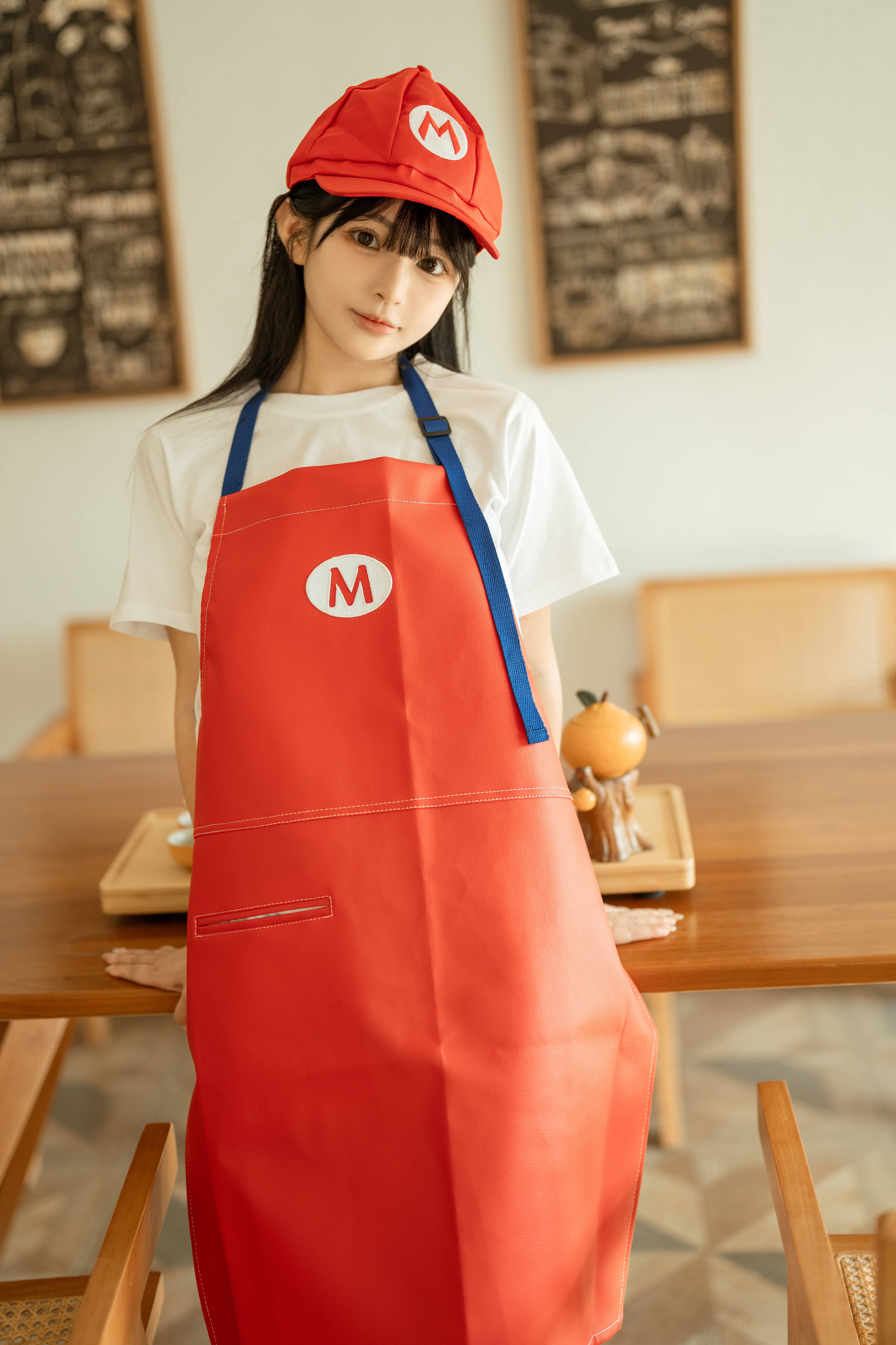 Sakurai Nene – Tạp dề Mario