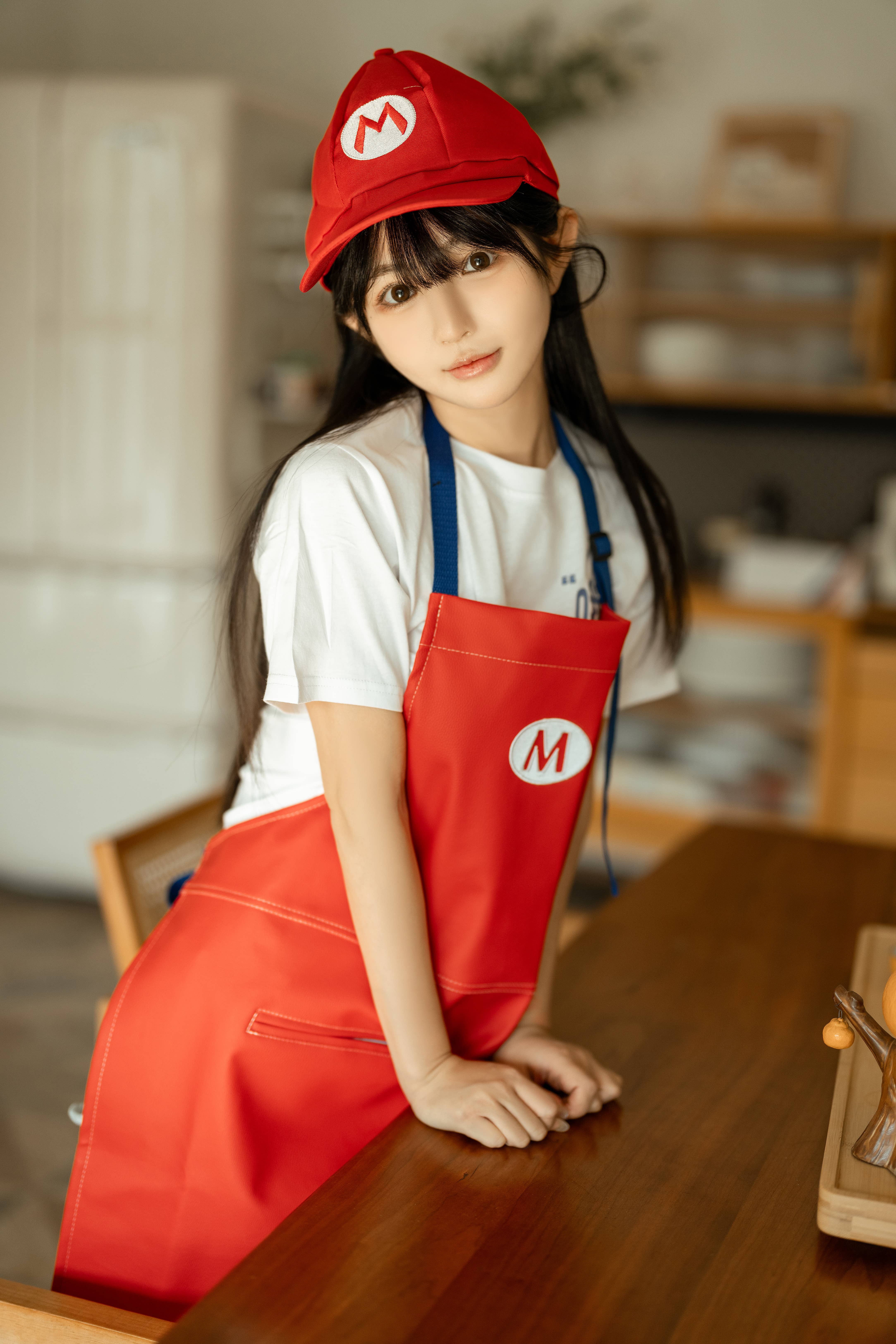 Sakurai Nene – Tạp dề Mario