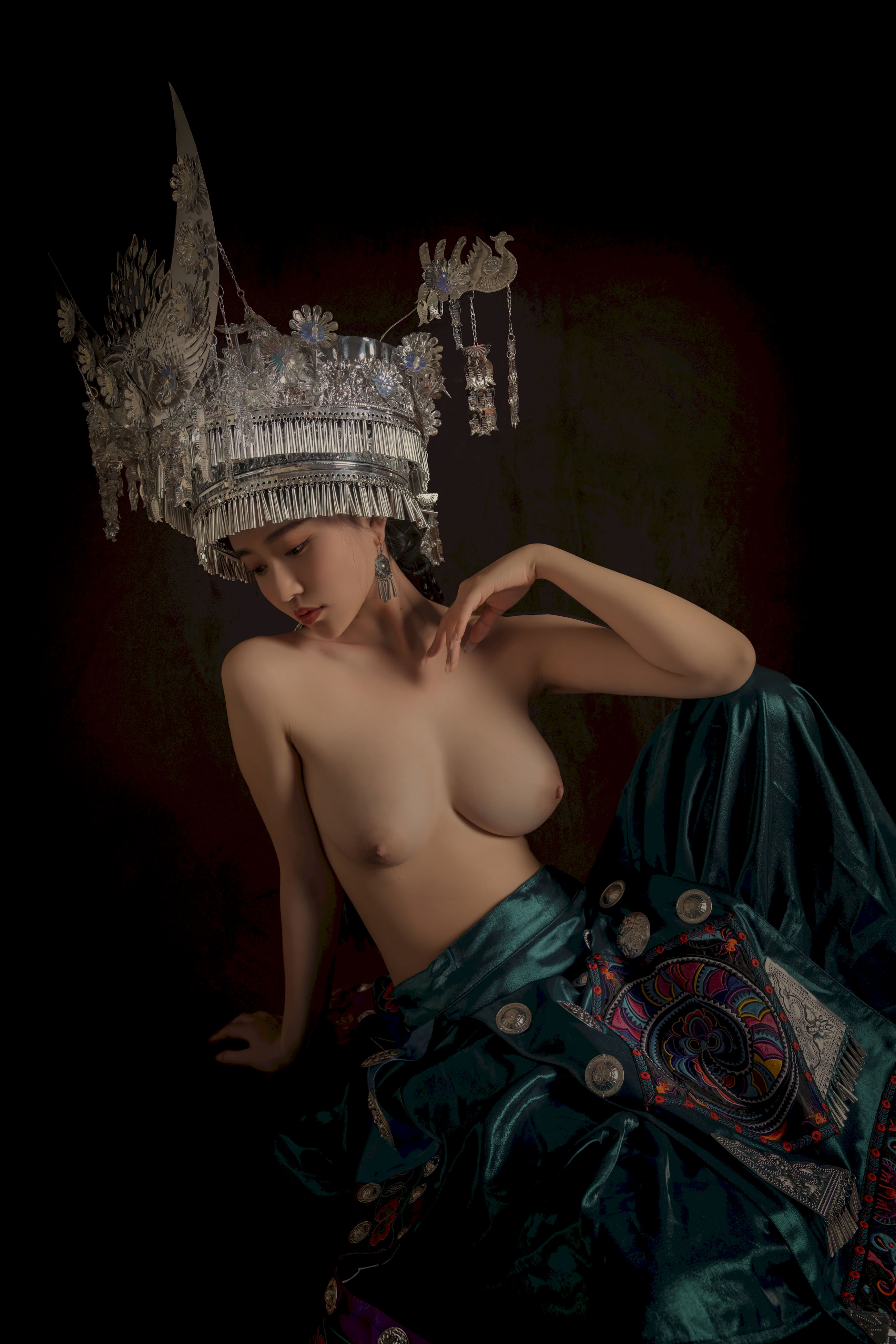 Hàng năm - Miao girl 50P