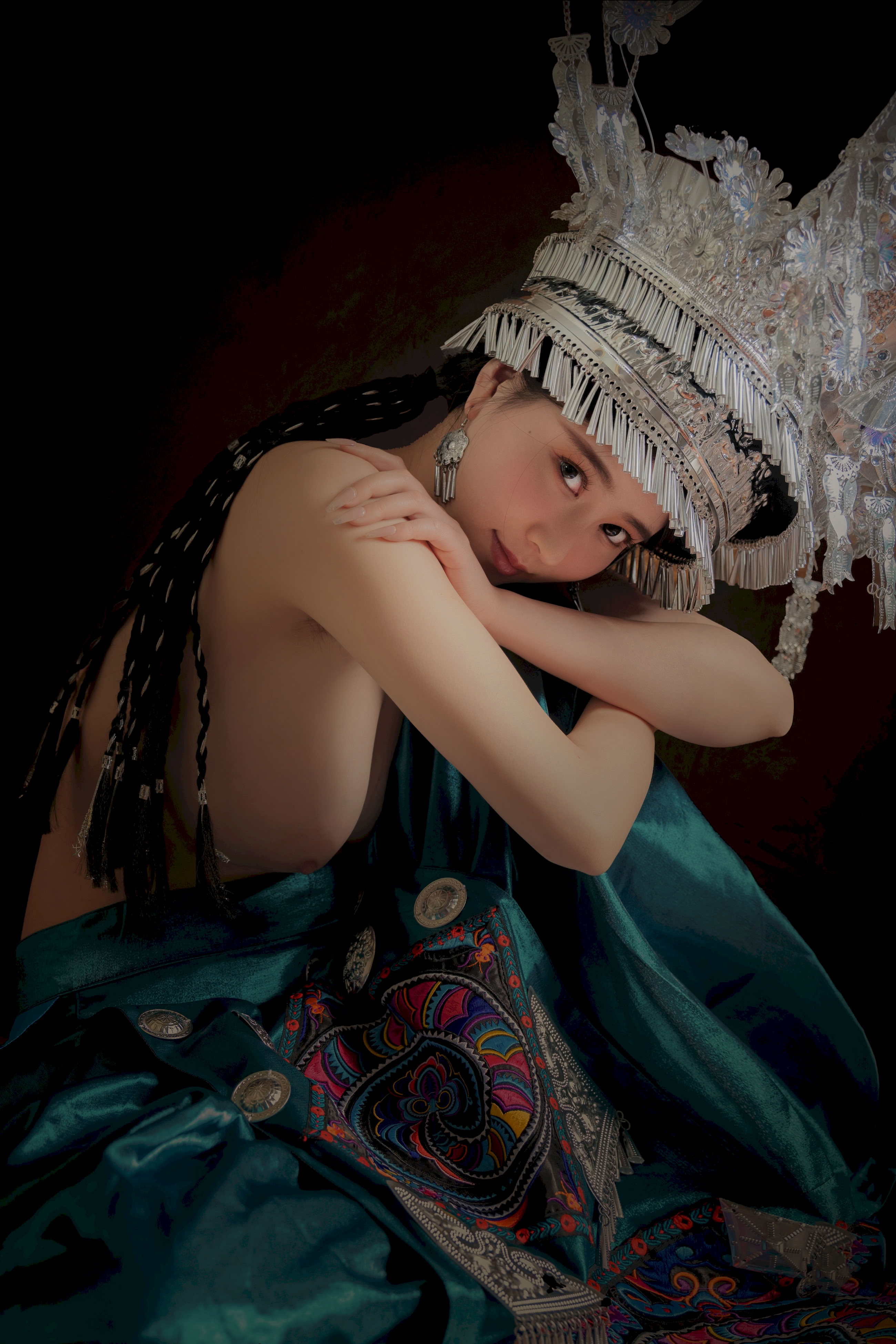 Hàng năm - Miao girl 50P