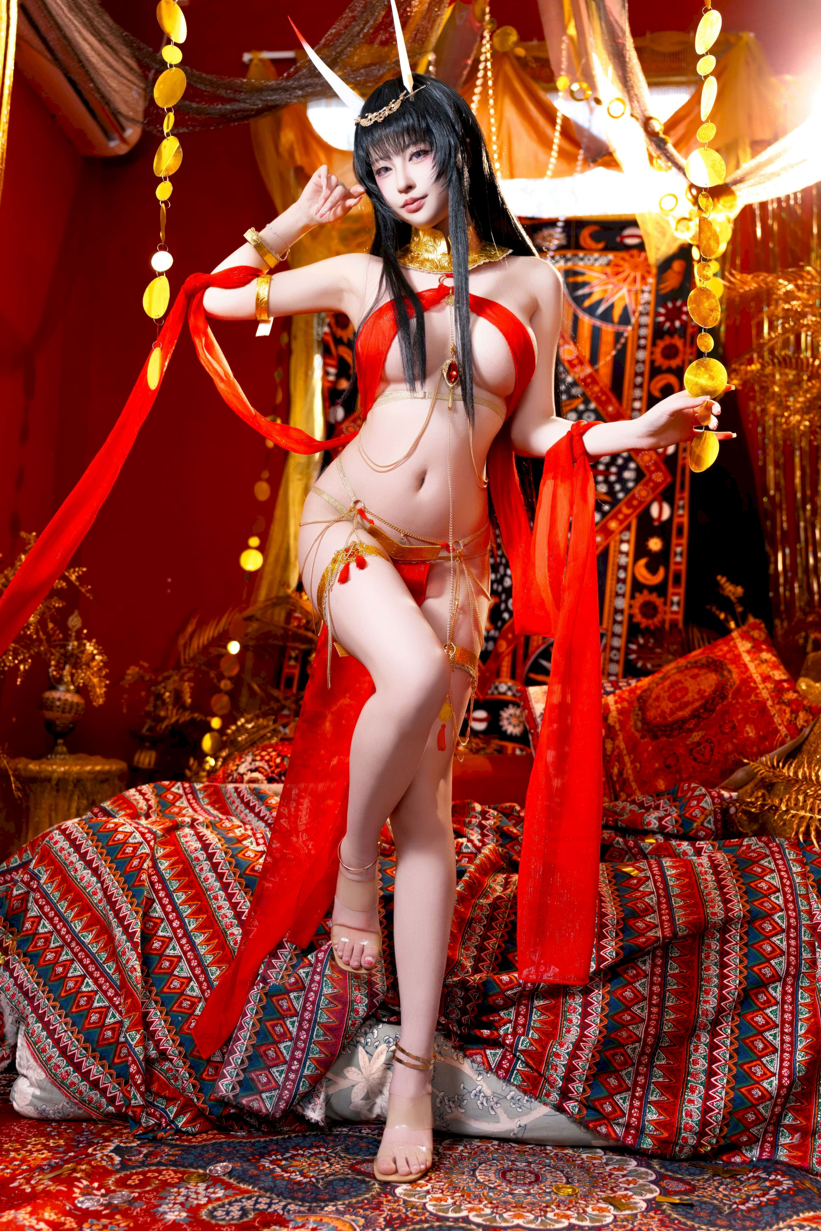 Shimizu Yuno - Vũ công Azur Lane Noshiro