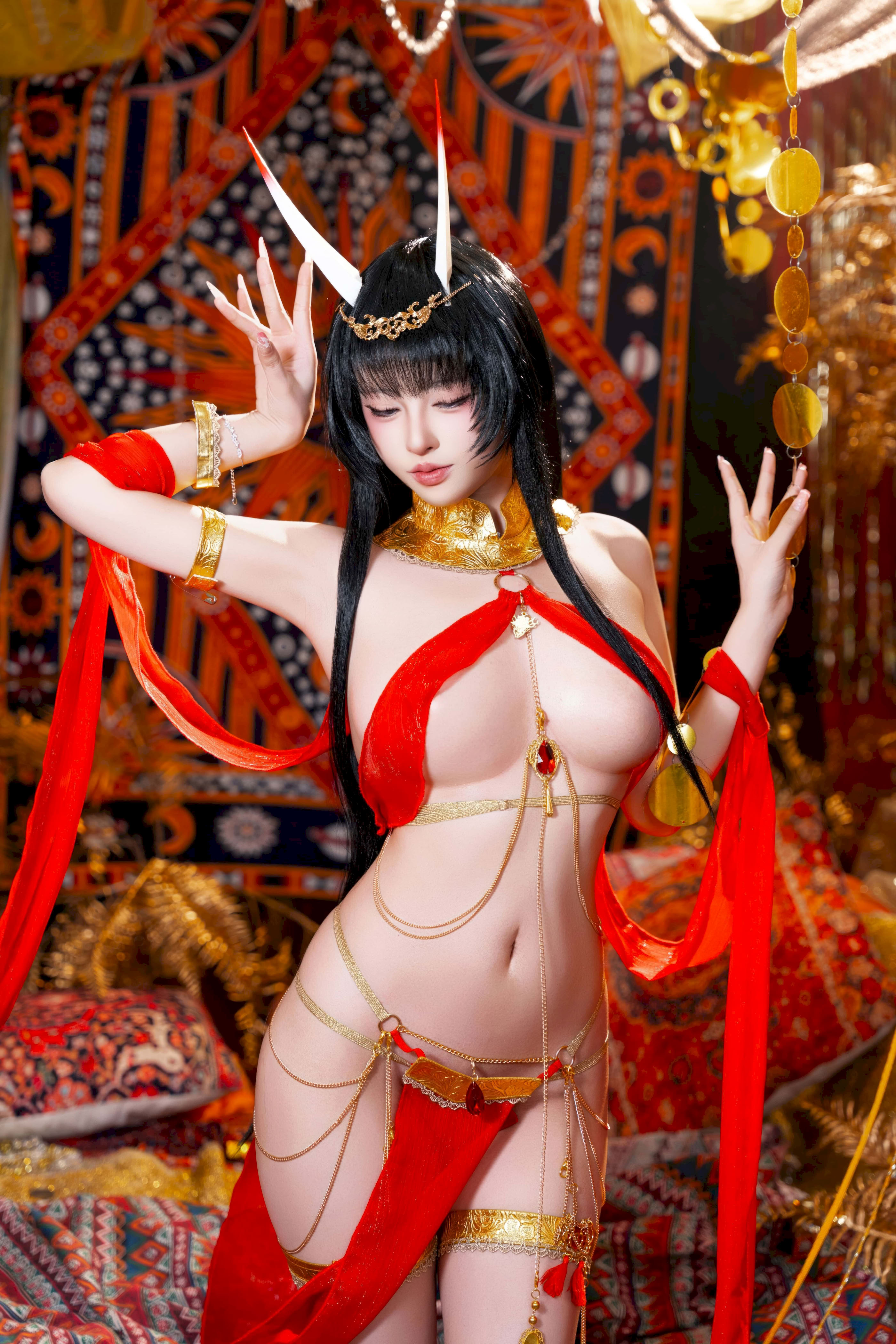 Shimizu Yuno - Vũ công Azur Lane Noshiro