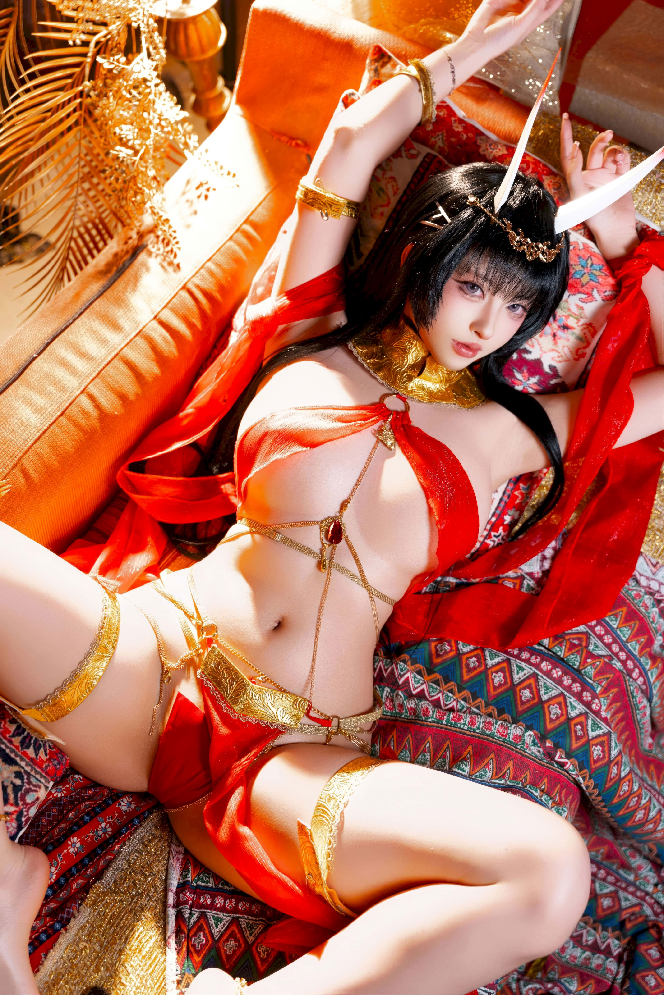 Shimizu Yuno - Vũ công Azur Lane Noshiro