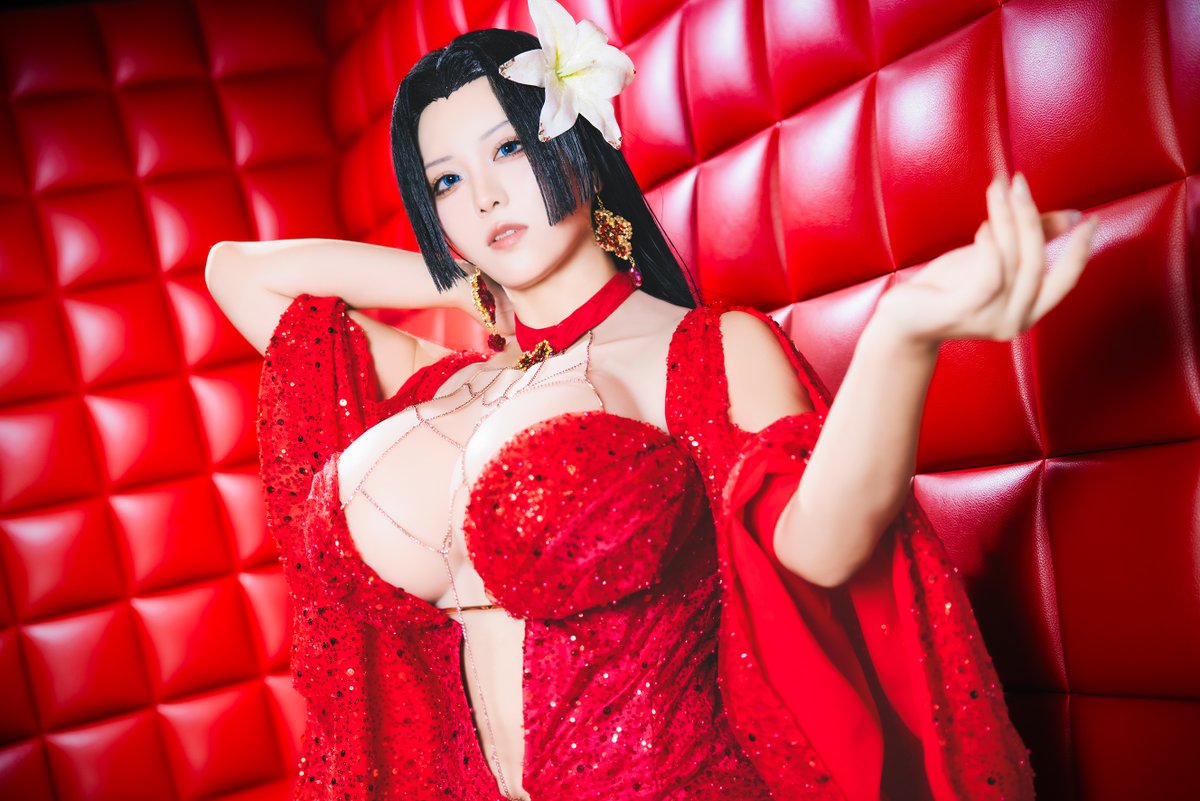 Roomi Twins (Love1looooomy) - Boa Hancock