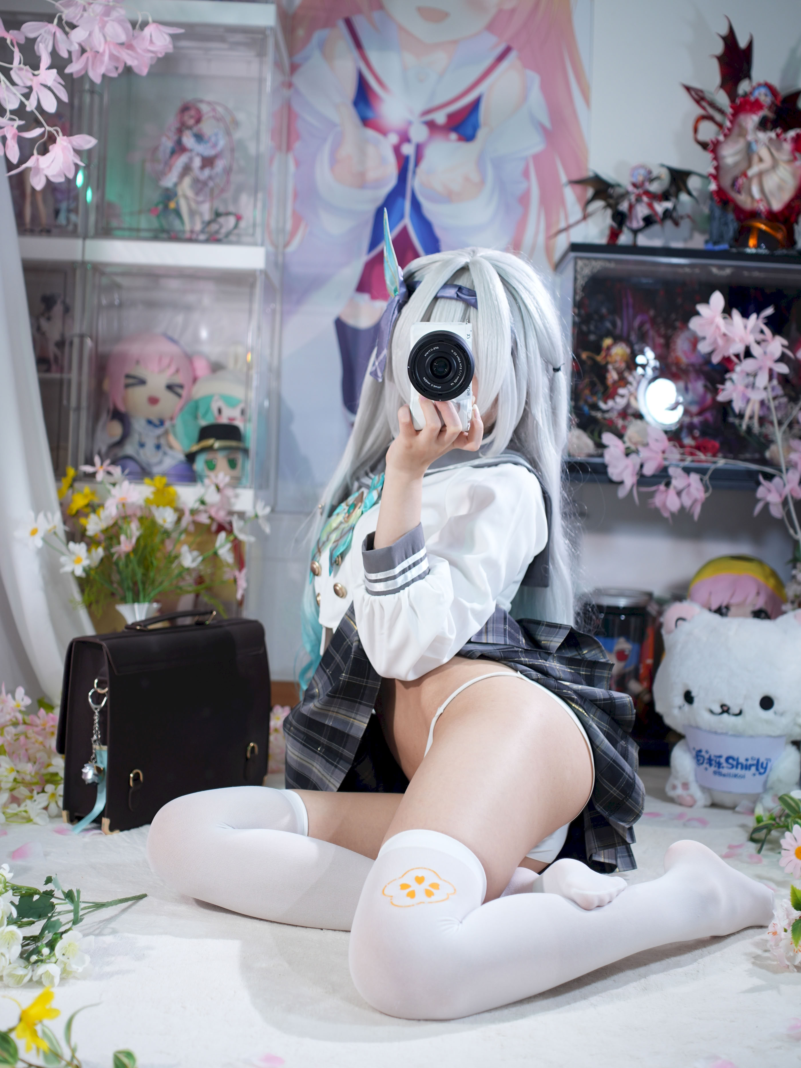 White Oak Shirly - Quà lưu niệm mùa xuân đom đóm (Honkai: Star Dome Railway)