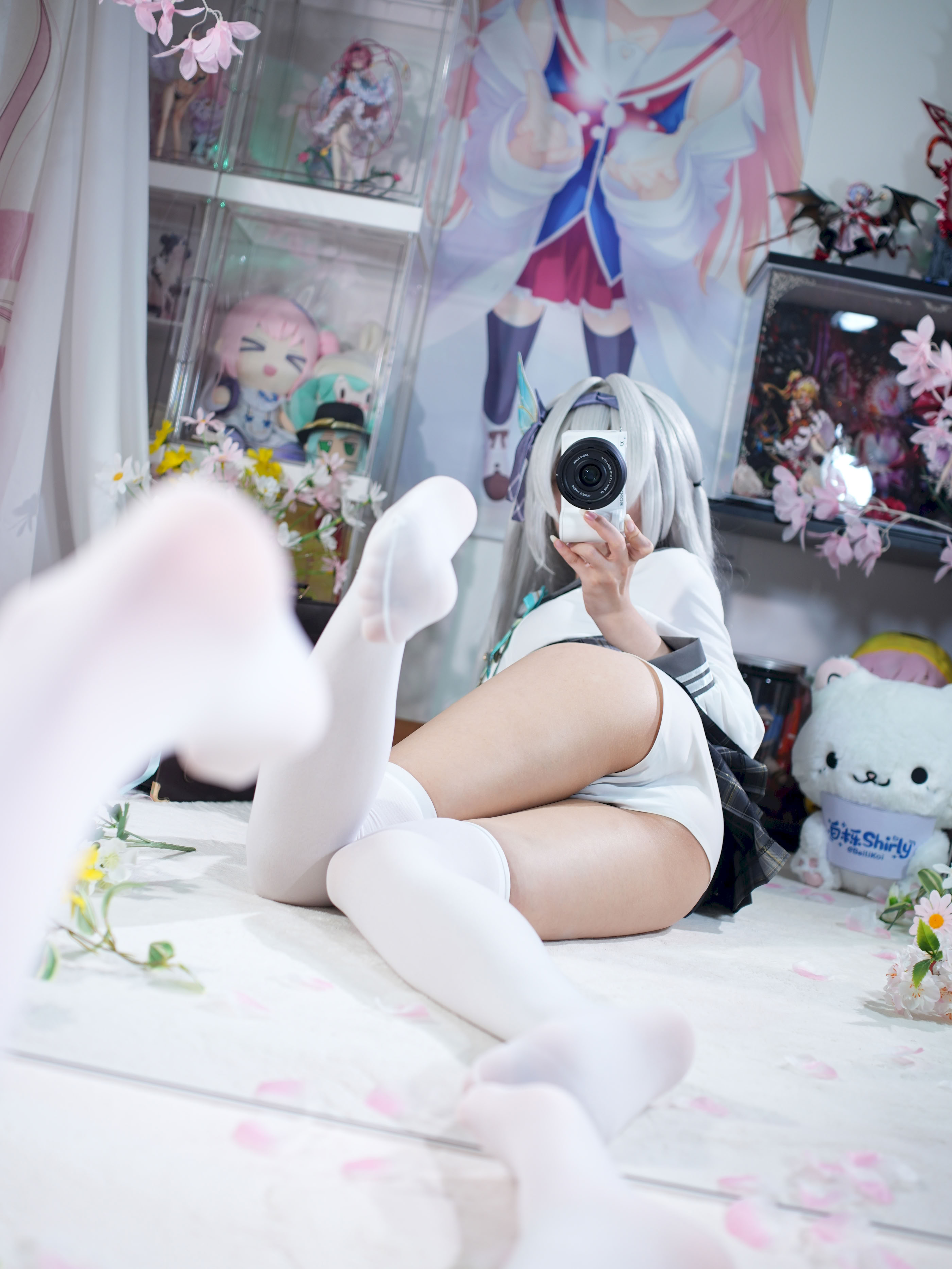 White Oak Shirly - Quà lưu niệm mùa xuân đom đóm (Honkai: Star Dome Railway)