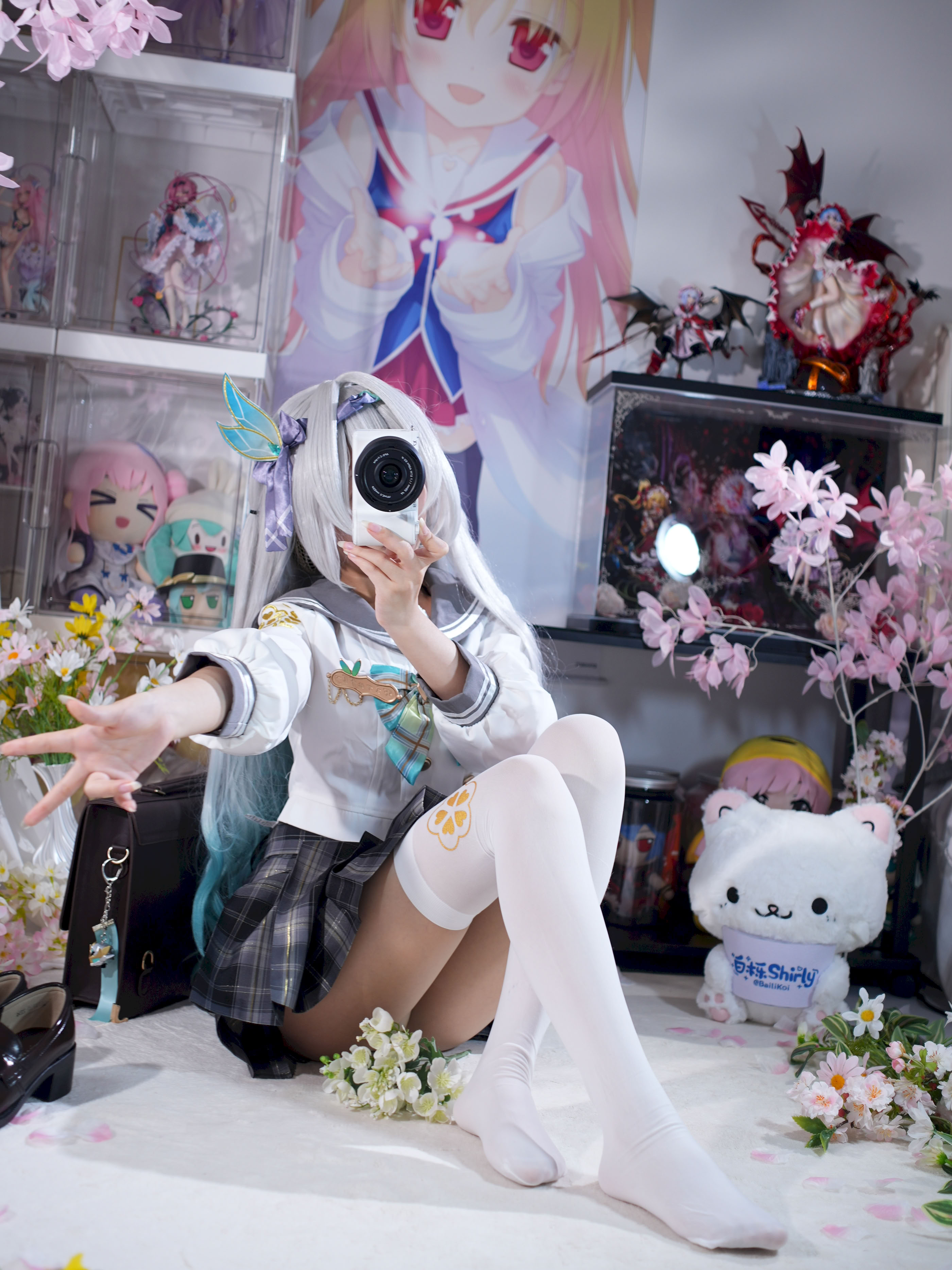 White Oak Shirly - Quà lưu niệm mùa xuân đom đóm (Honkai: Star Dome Railway)