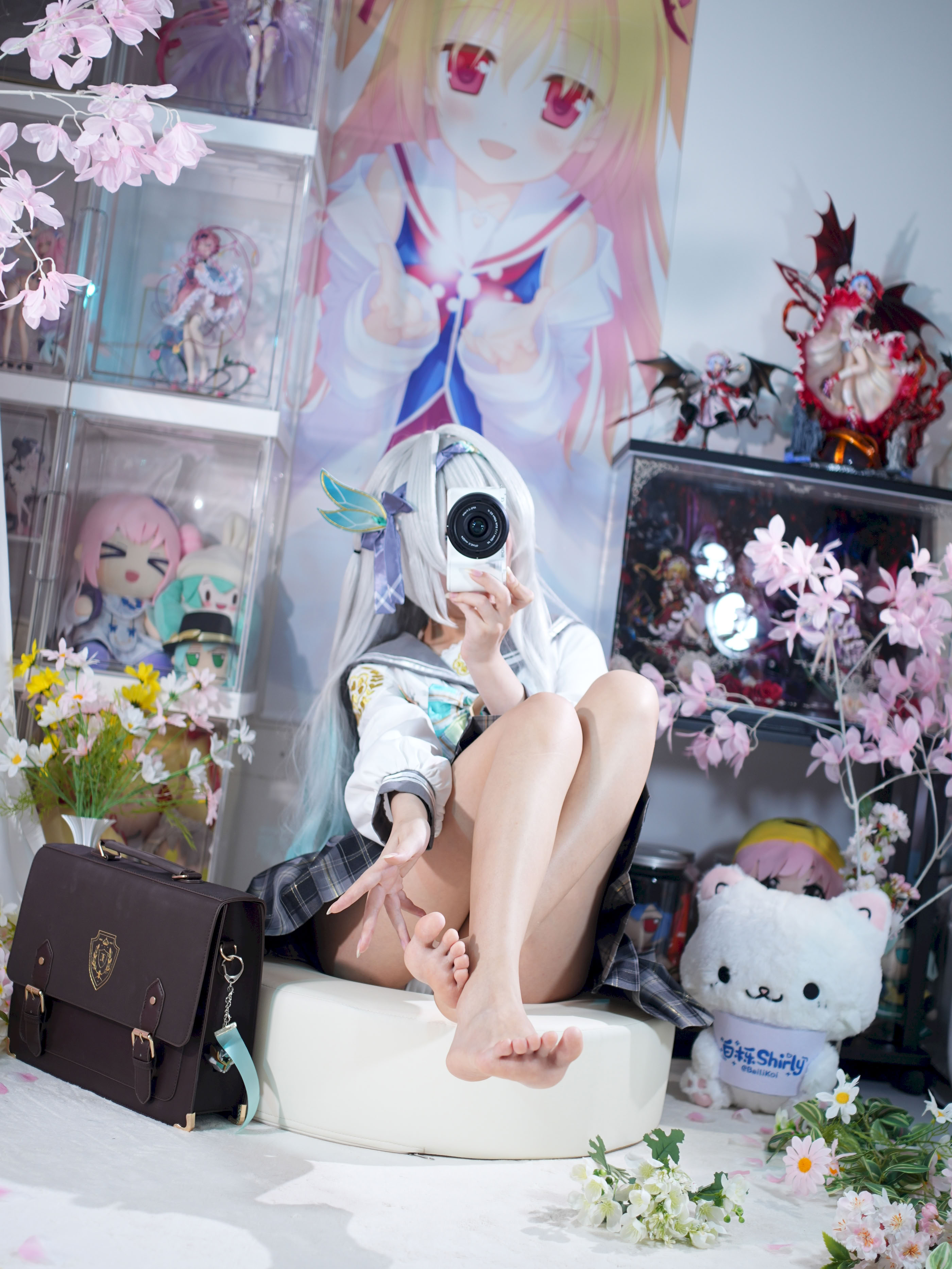 White Oak Shirly - Quà lưu niệm mùa xuân đom đóm (Honkai: Star Dome Railway)