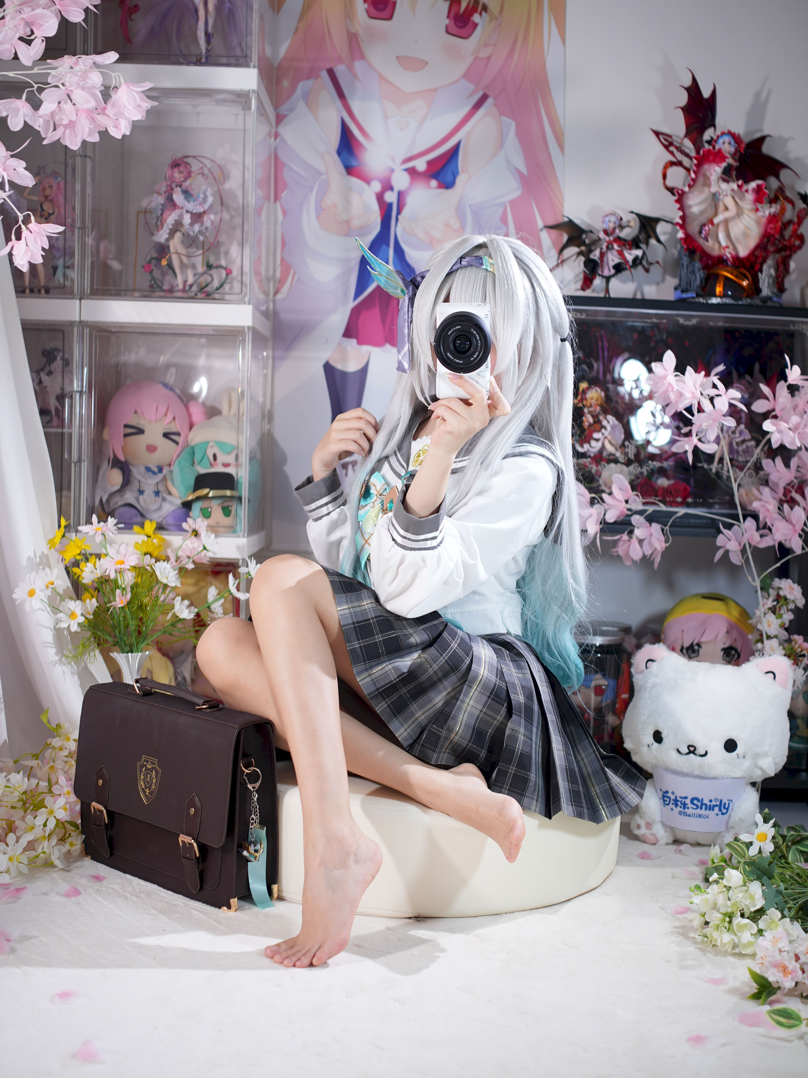 White Oak Shirly - Quà lưu niệm mùa xuân đom đóm (Honkai: Star Dome Railway)