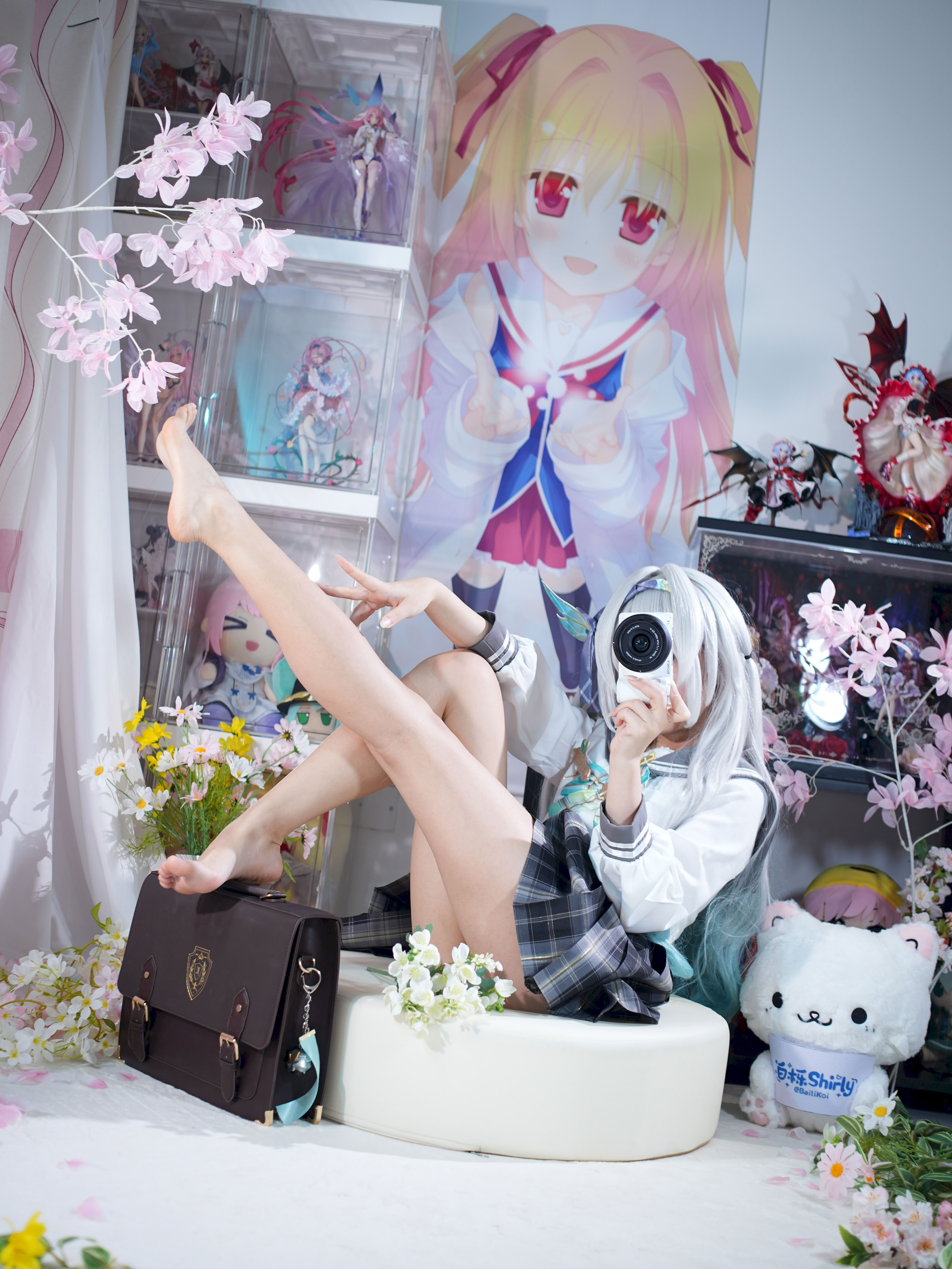 White Oak Shirly - Quà lưu niệm mùa xuân đom đóm (Honkai: Star Dome Railway)