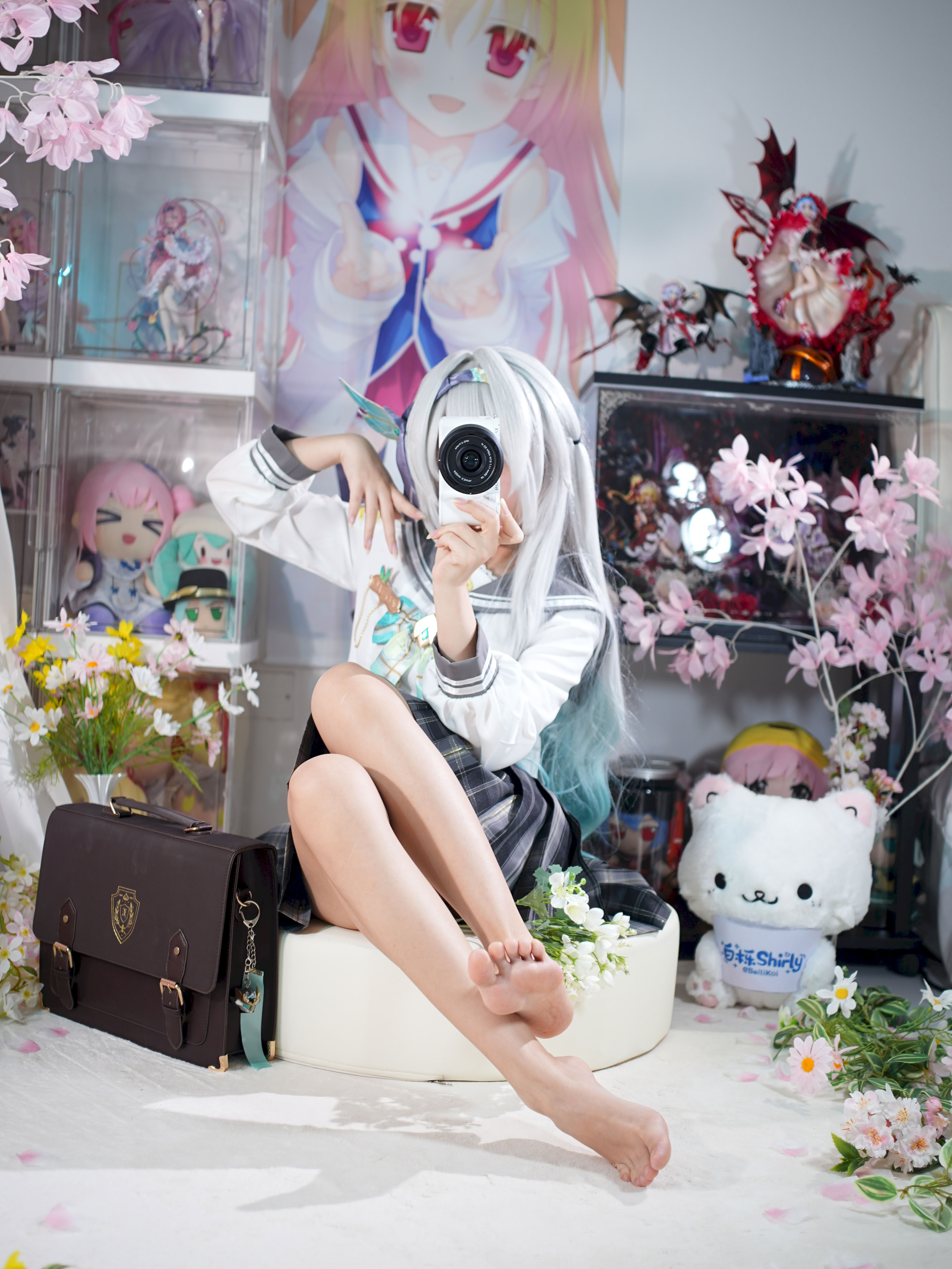 White Oak Shirly - Quà lưu niệm mùa xuân đom đóm (Honkai: Star Dome Railway)