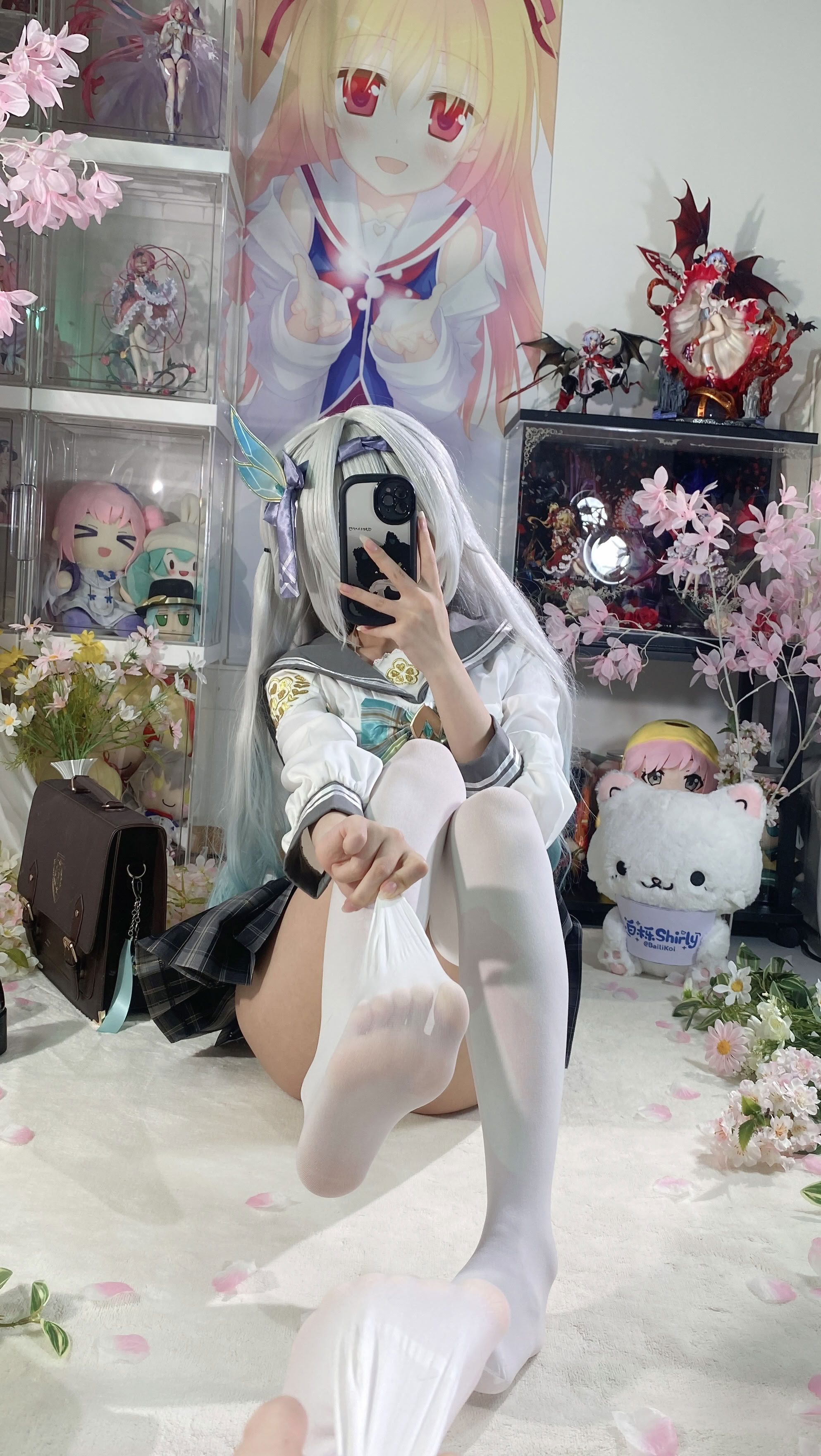 White Oak Shirly - Quà lưu niệm mùa xuân đom đóm (Honkai: Star Dome Railway)