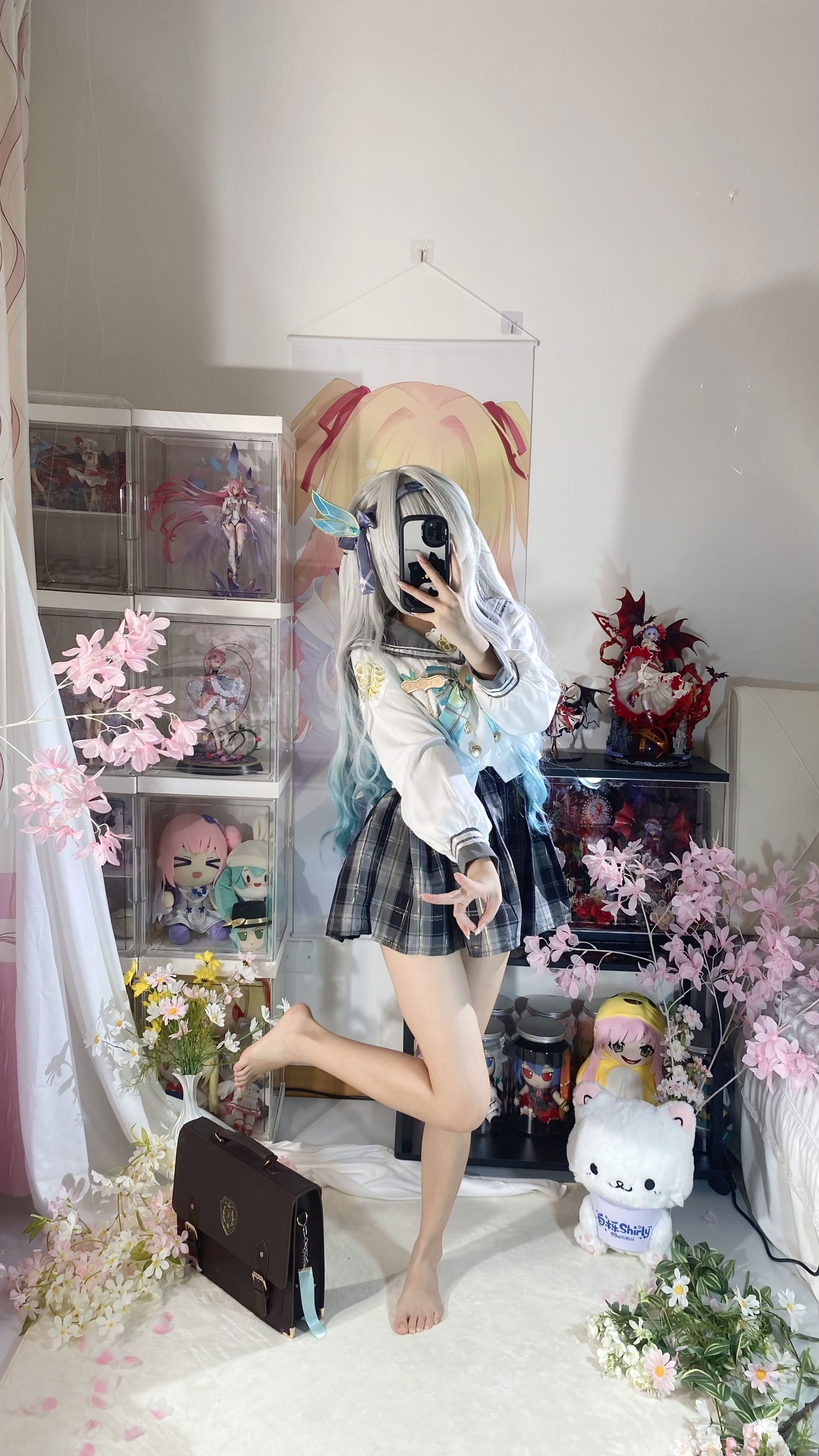 White Oak Shirly - Quà lưu niệm mùa xuân đom đóm (Honkai: Star Dome Railway)